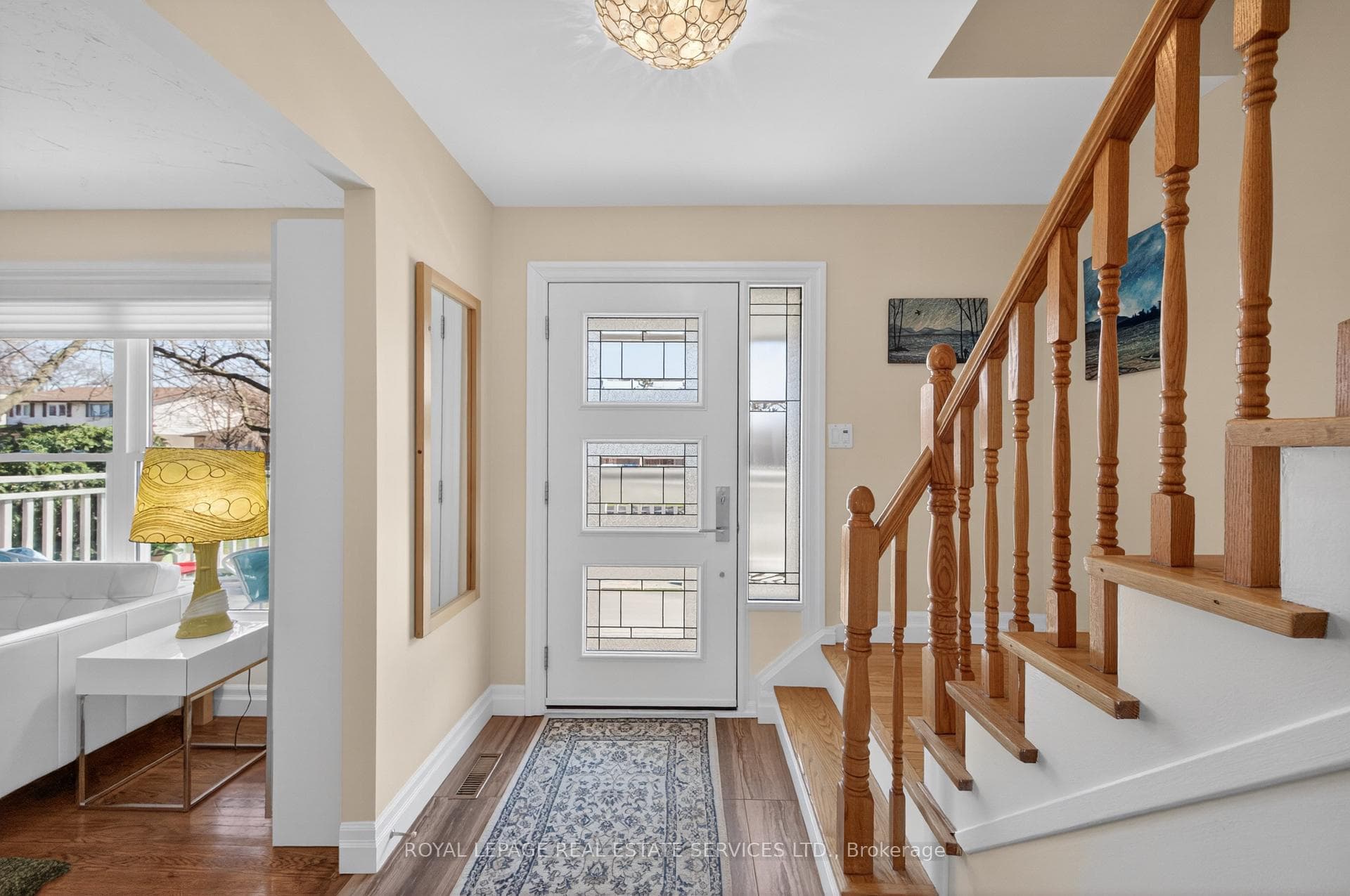 141 Oakdale Drive - Detached photo 6 of 50 in Oakville, Ontario