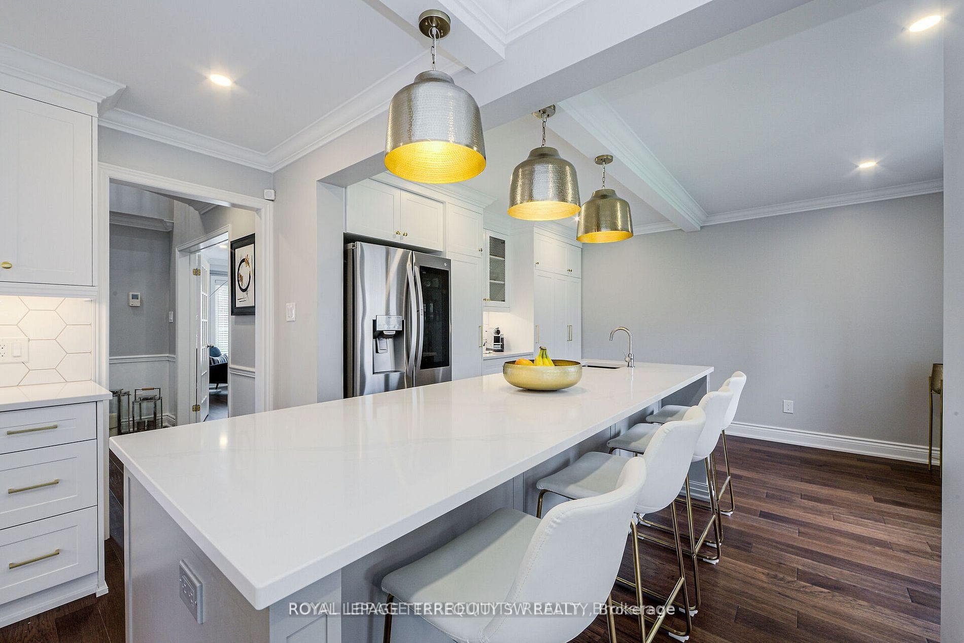 2025 Parklane Crescent - Detached photo 15 of 50 in Burlington, Ontario