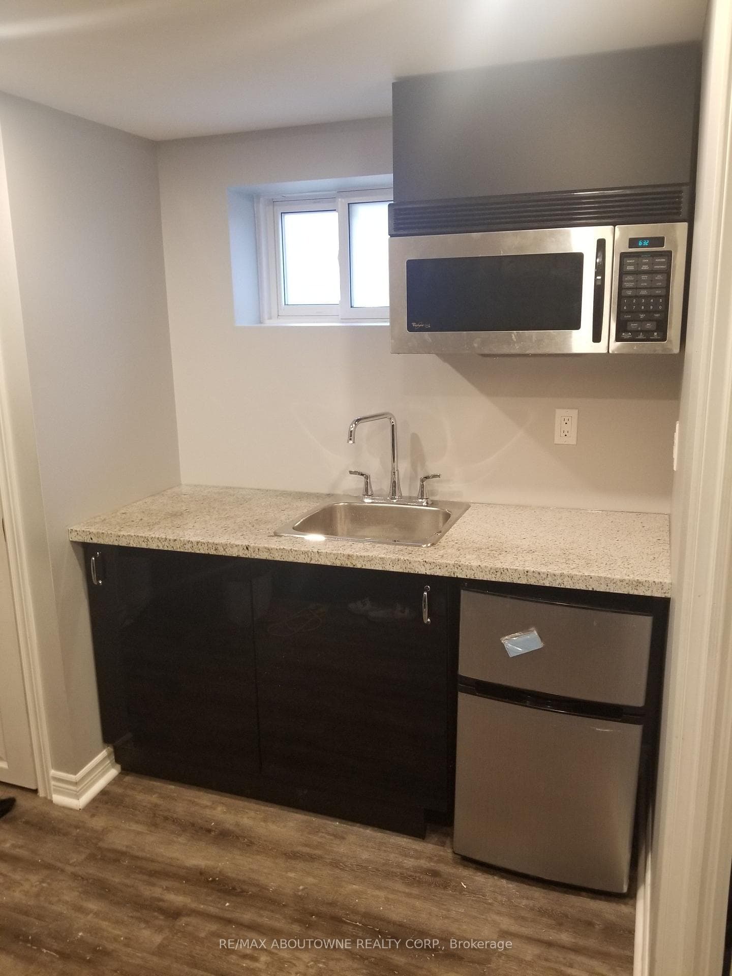 1601 Sandgate Crescent - Semi-Detached photo 33 of 35 in Mississauga, Ontario