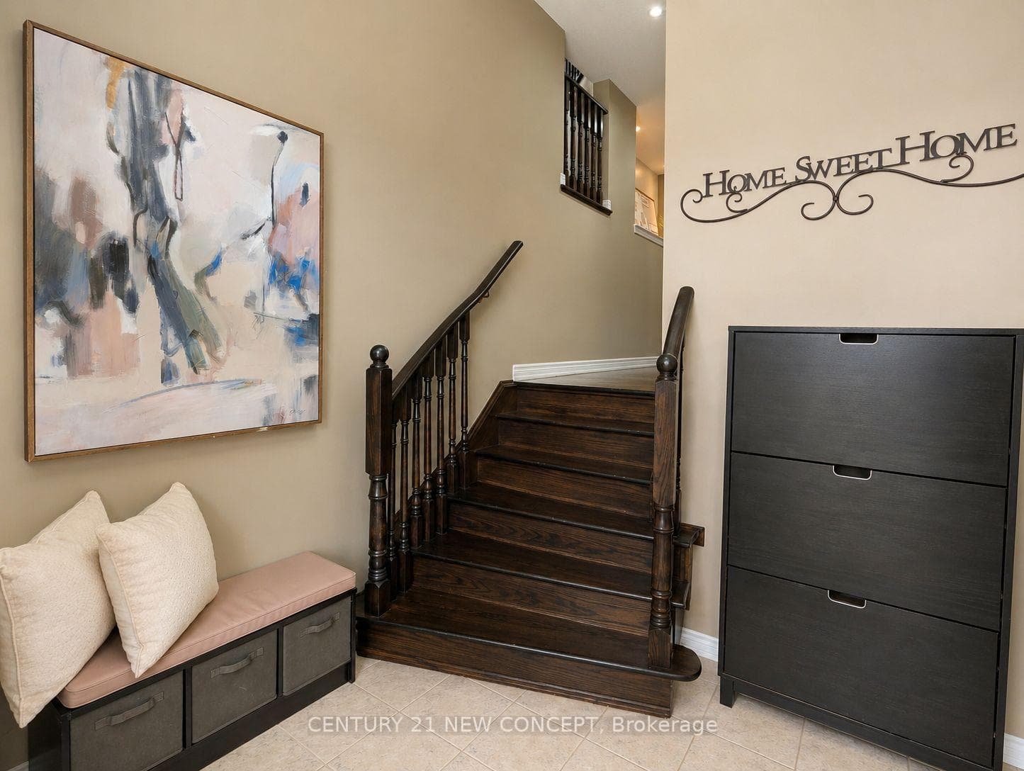 4266 Ryan Lane - Detached photo 5 of 46 in Burlington, Ontario