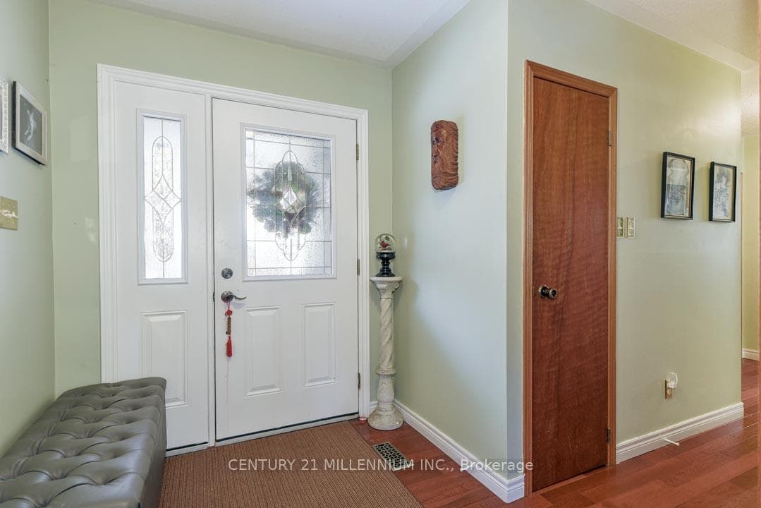 18599 Horseshoe Hill Road - Detached photo 13 of 48 in Caledon, Ontario