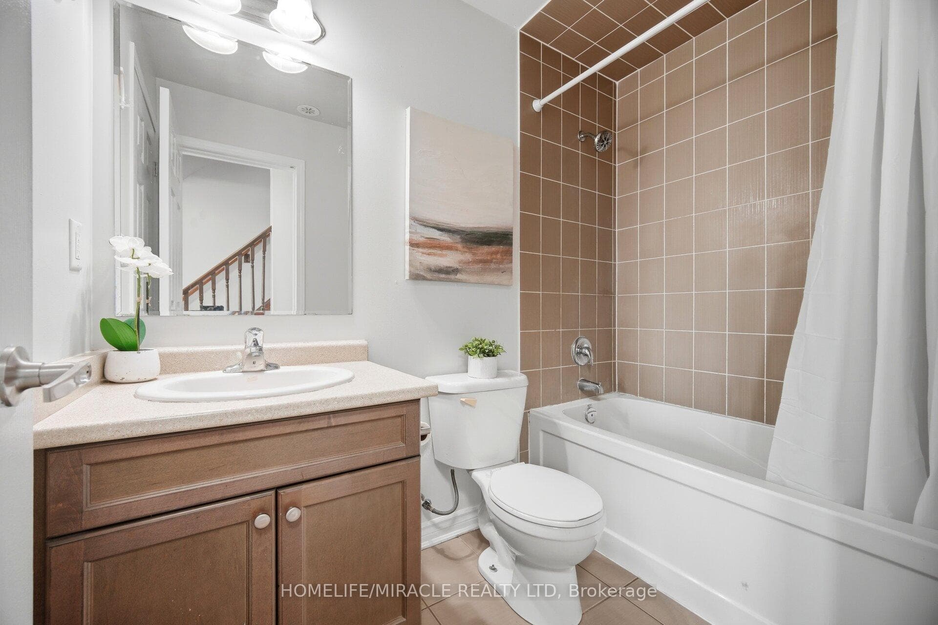 5 Veterans Drive - Townhouse photo 8 of 50 in Brampton, Ontario