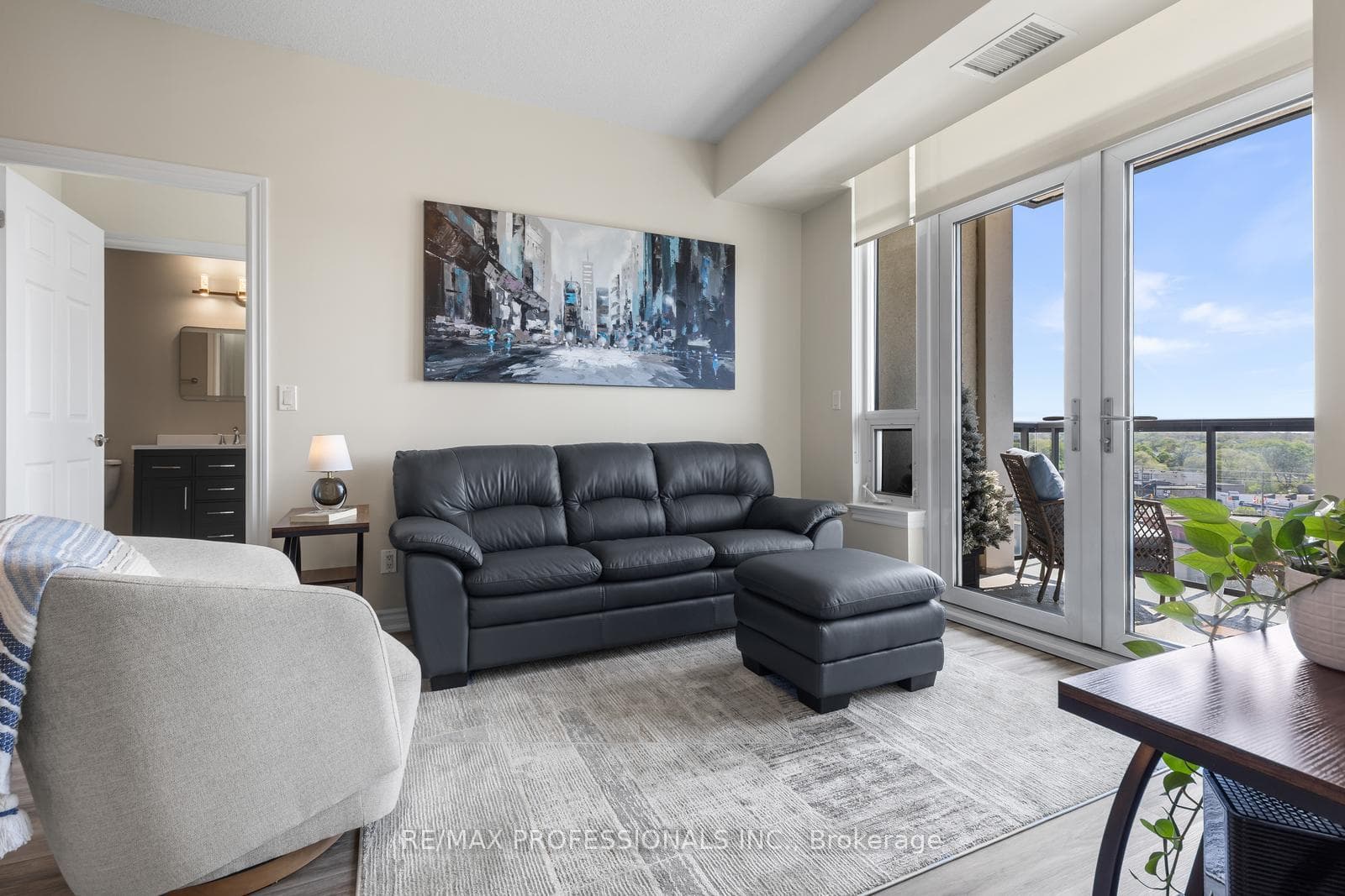1135 Royal York Road Unit 801 - Condo photo 3 of 17 in Etobicoke (Islington / Rexdale), Ontario