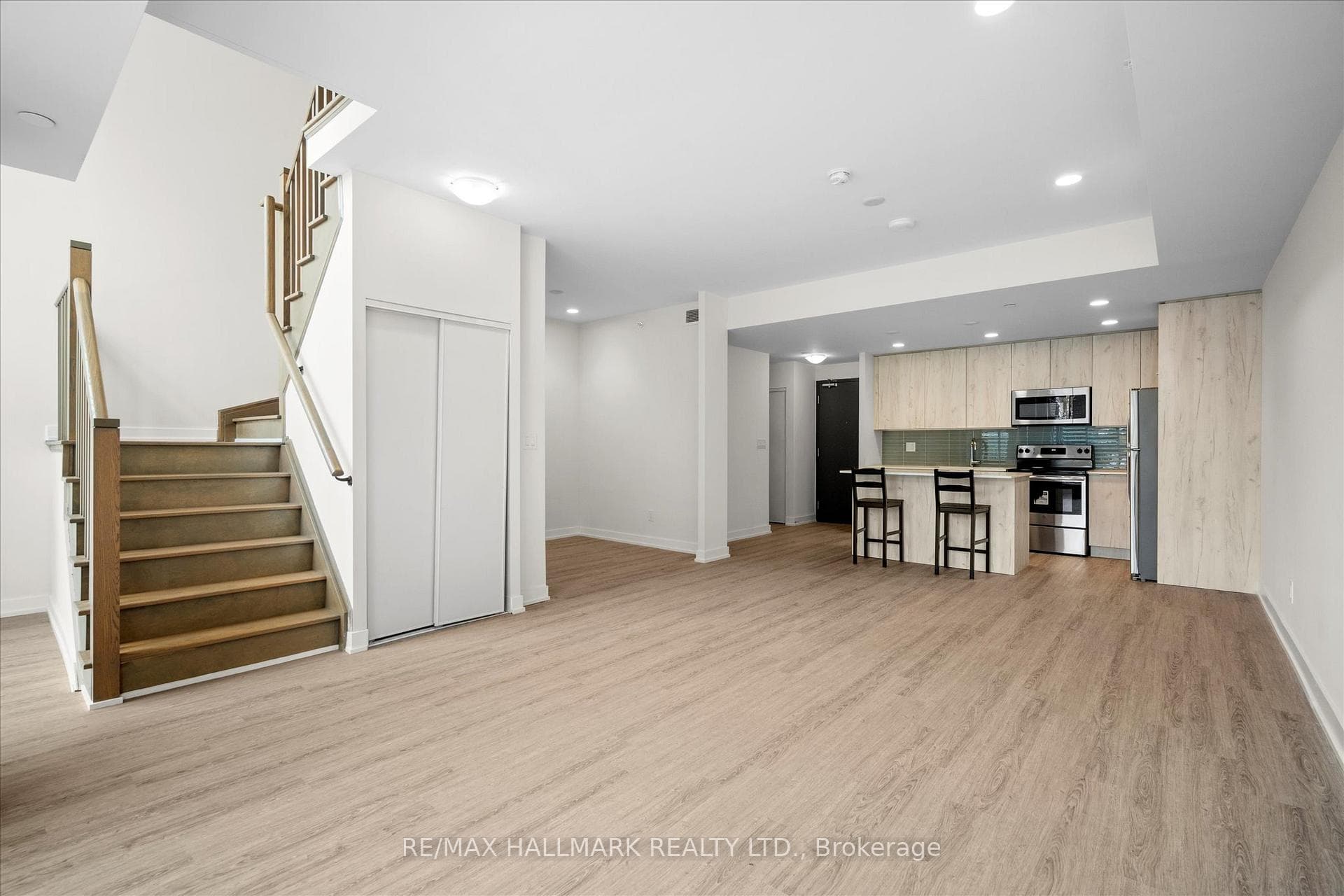 1350 Kingston Road Unit TH9 - Condo photo 13 of 39 in Birch Cliff / Cliffside, Ontario