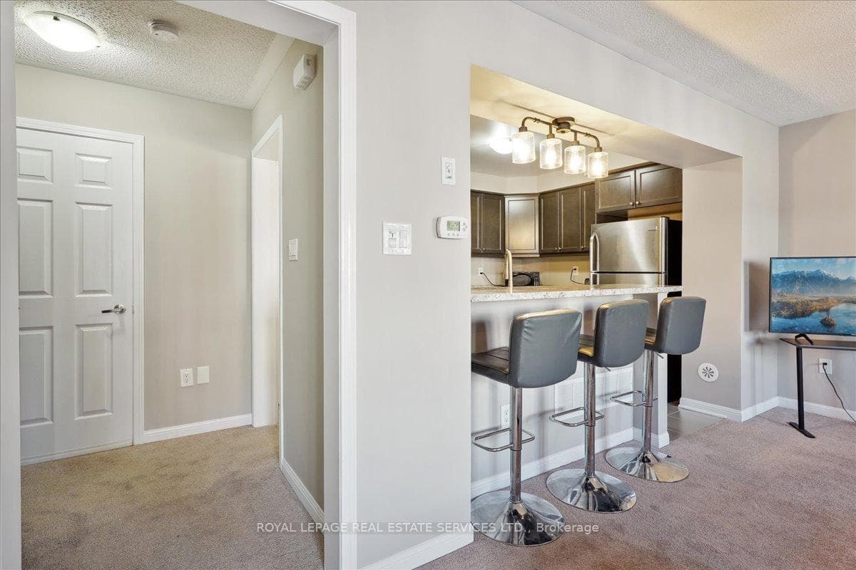 222 Septimus Heights - Townhouse photo 11 of 30 in Milton, Ontario