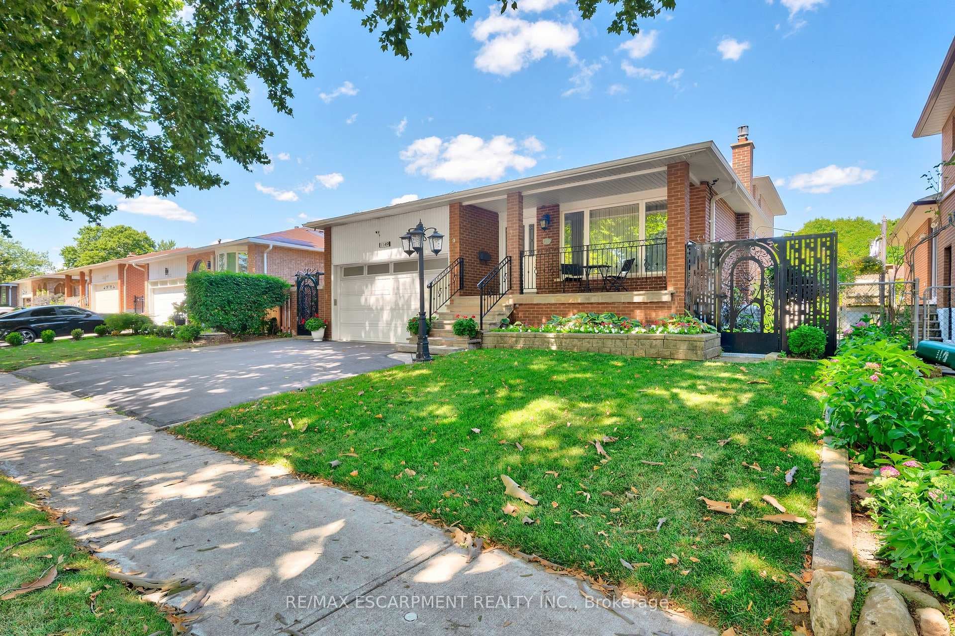 1149 Dowland Crescent - Detached photo 3 of 50 in Burlington, Ontario