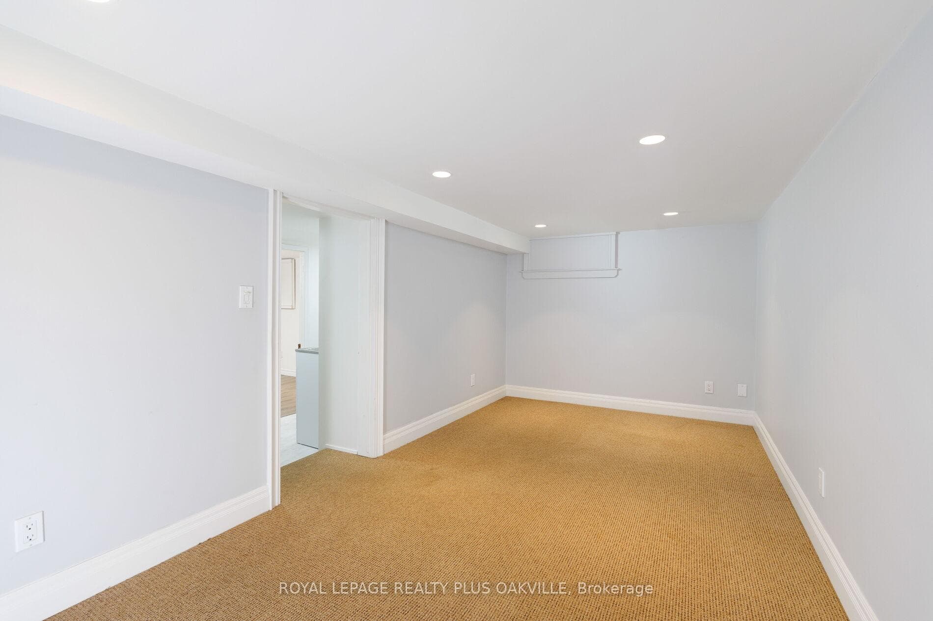373 Rossmore Boulevard - Detached photo 38 of 50 in Burlington, Ontario
