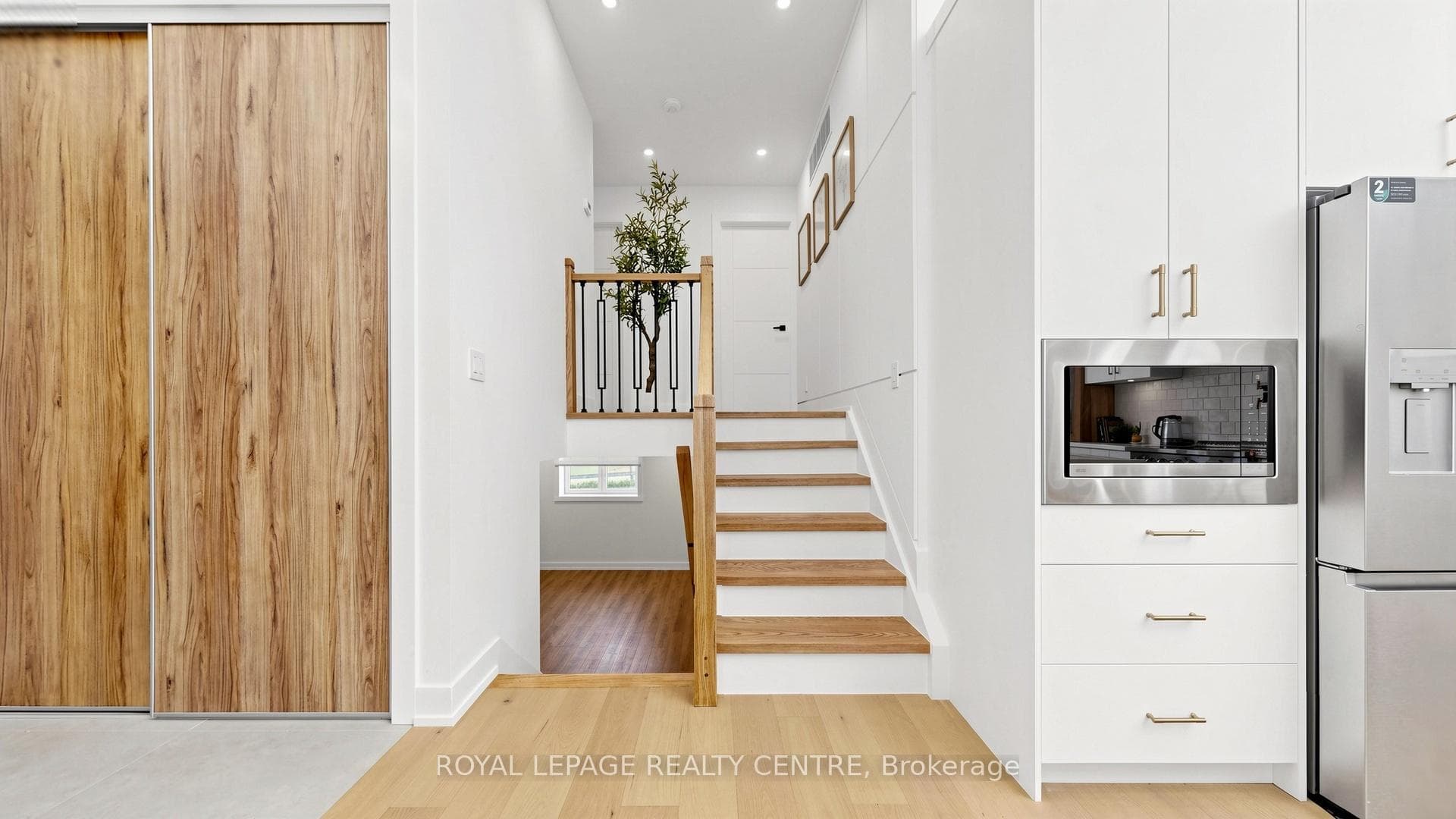 521 Old York Road - Detached photo 16 of 49 in Burlington, Ontario