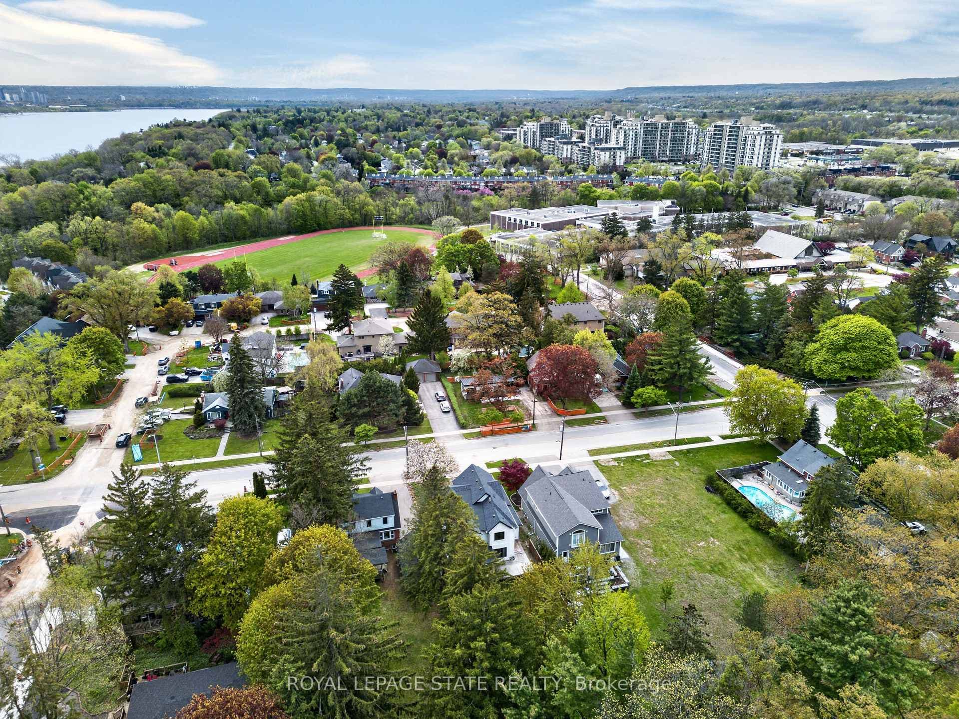 893 Lasalle Park Road - Detached photo 40 of 47 in Burlington, Ontario