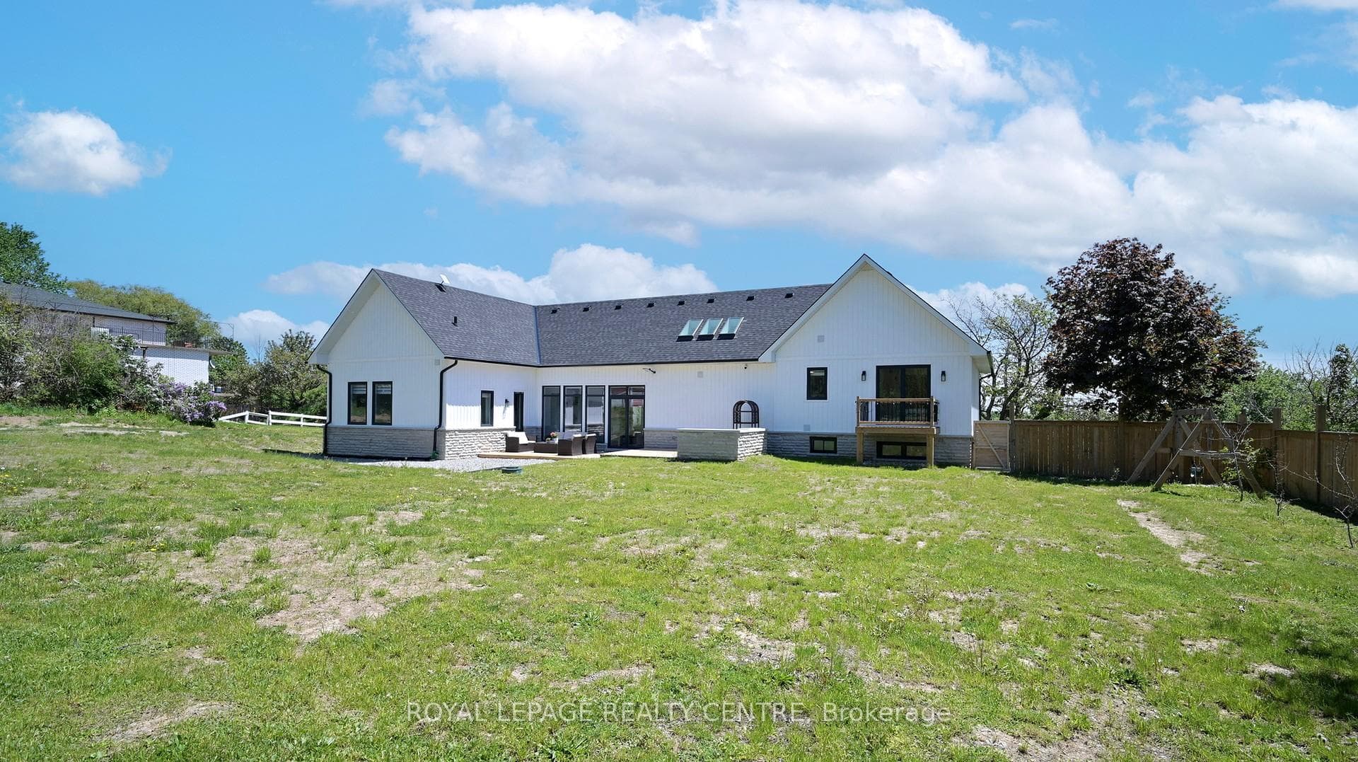 521 Old York Road - Detached photo 39 of 49 in Burlington, Ontario