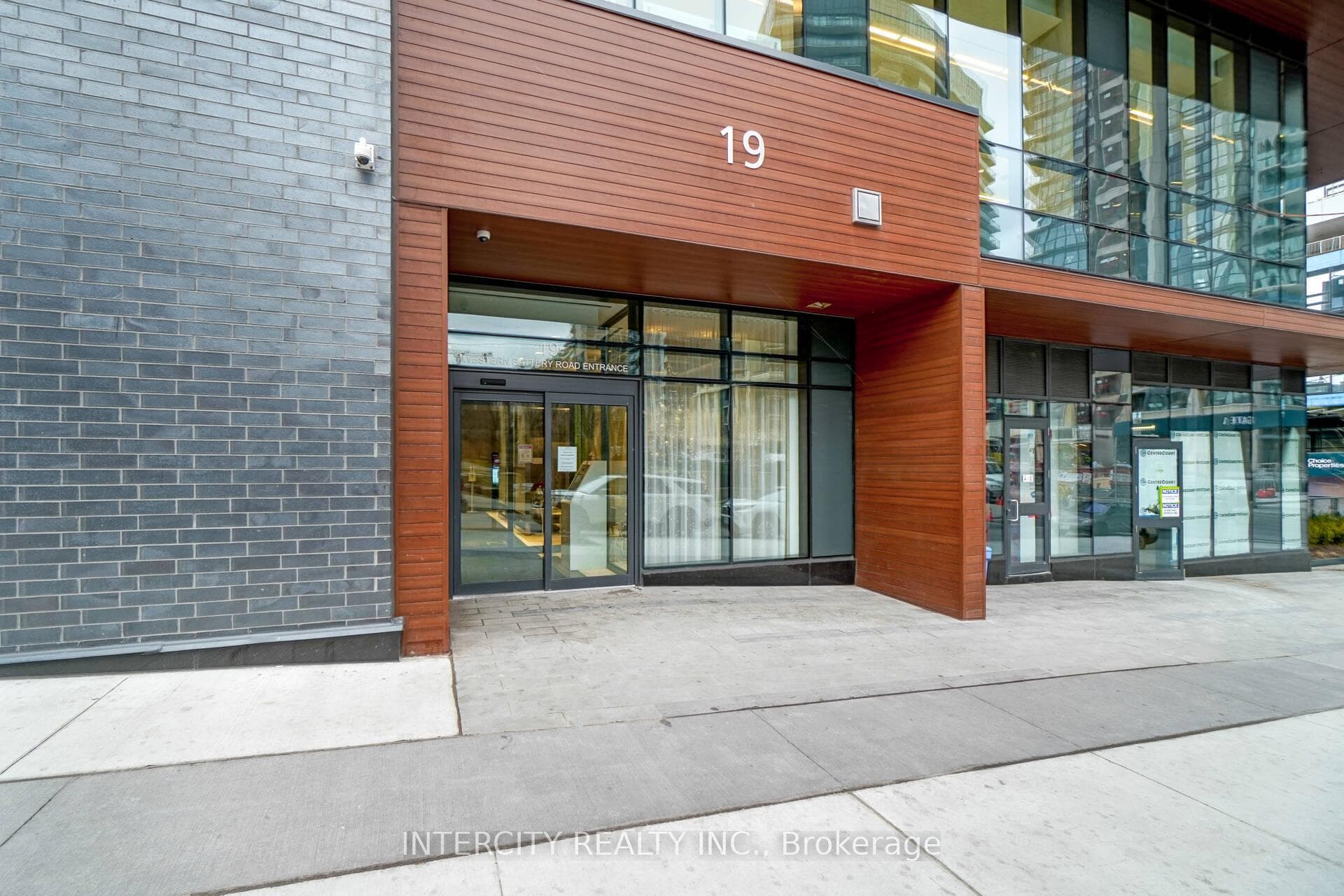19 Western Battery Road Unit 2709 - Condo photo 2 of 7 in Downtown Toronto / Waterfront, Ontario