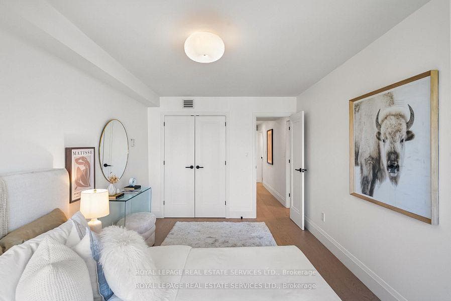 349 St Clair Avenue Unit 402 - Condo photo 26 of 30 in Annex / Yorkville / Summerhill, Ontario