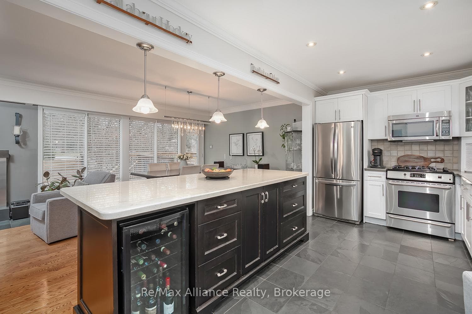 183 Westminster Drive - Detached photo 11 of 44 in Oakville, Ontario