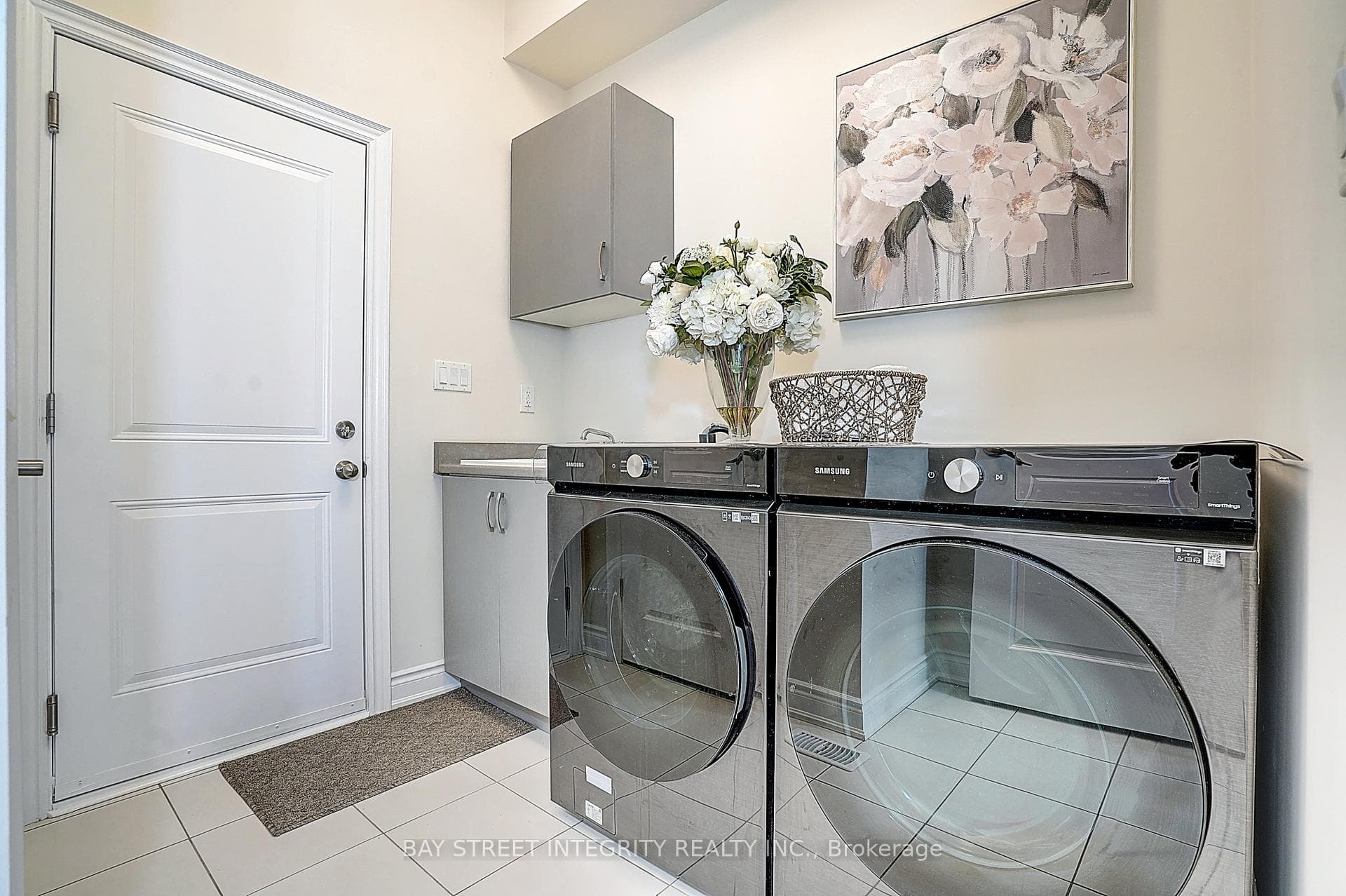38 Settlers Road - Detached photo 48 of 50 in Oakville, Ontario