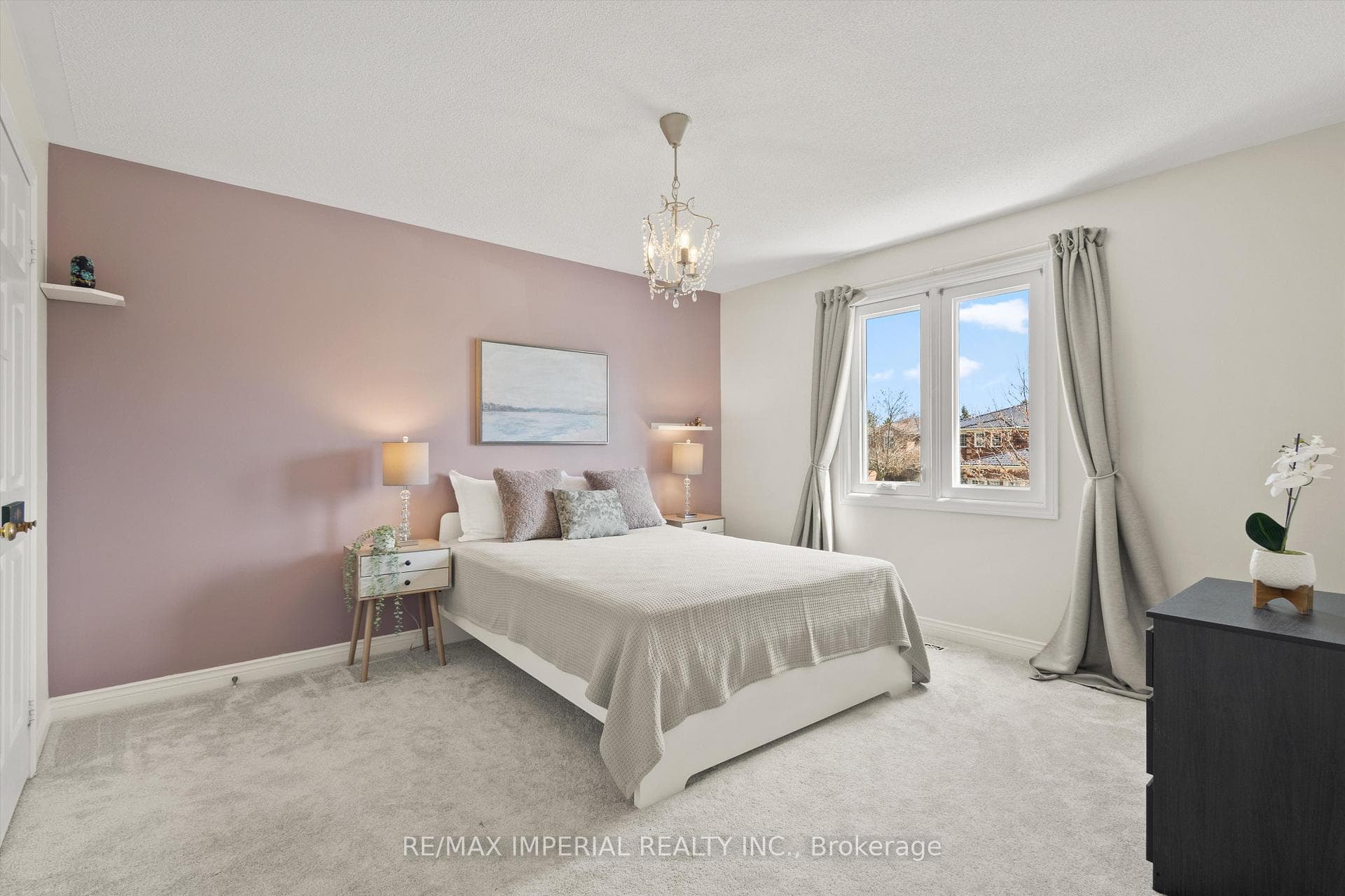 2044 Schoolmaster Circle - Detached photo 30 of 45 in Oakville, Ontario