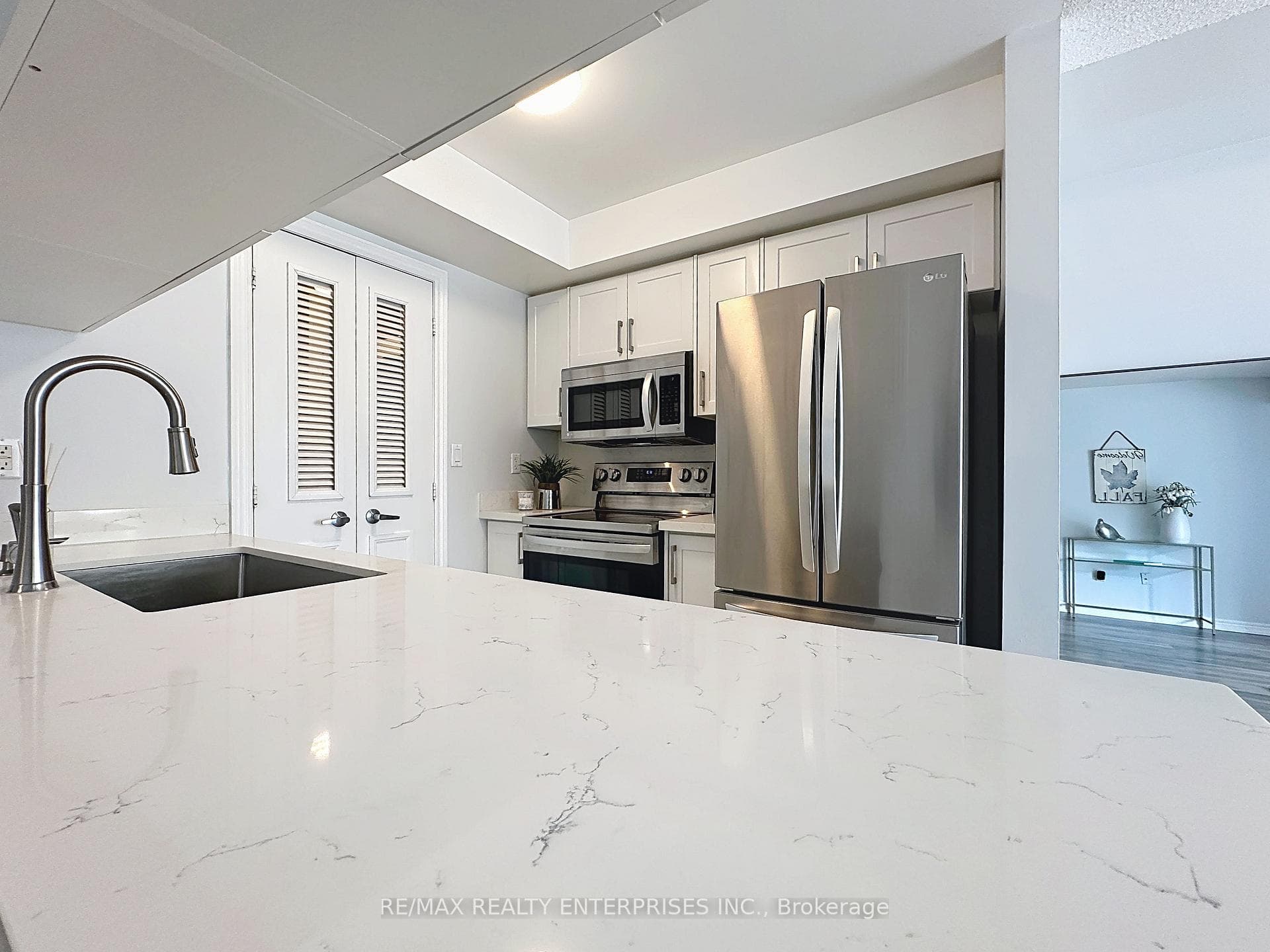 52 Aerodrome Crescent Unit 102 - Condo photo 19 of 47 in Flemingdon Park / Don Mills, Ontario