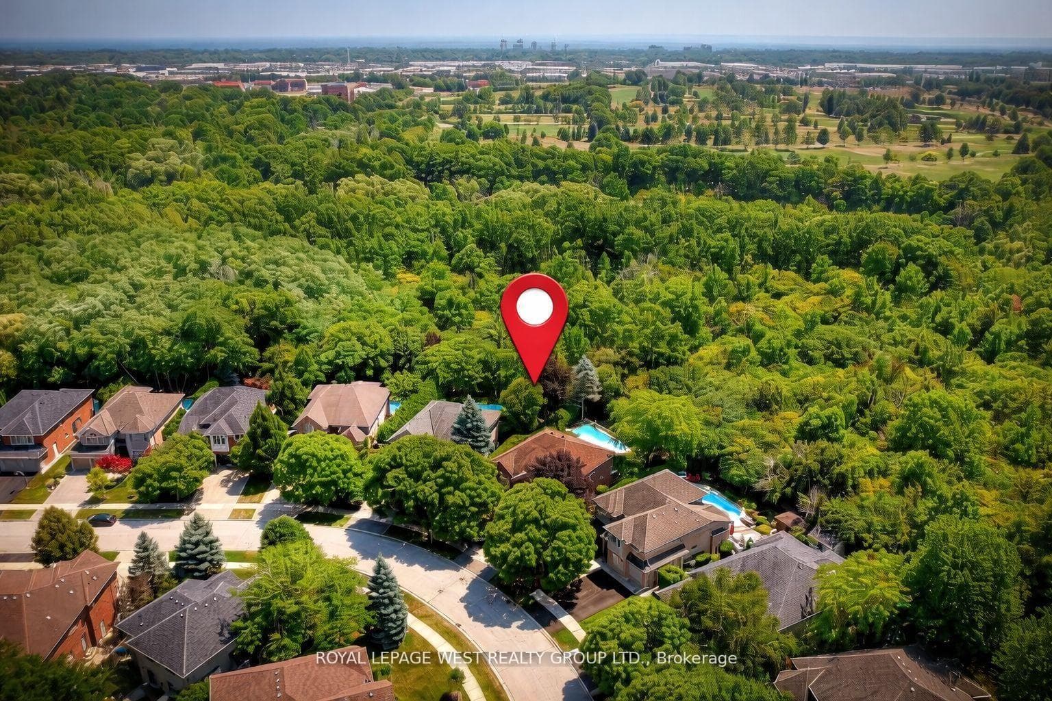 2293 Carpenters Circle - Detached photo 3 of 50 in Oakville, Ontario