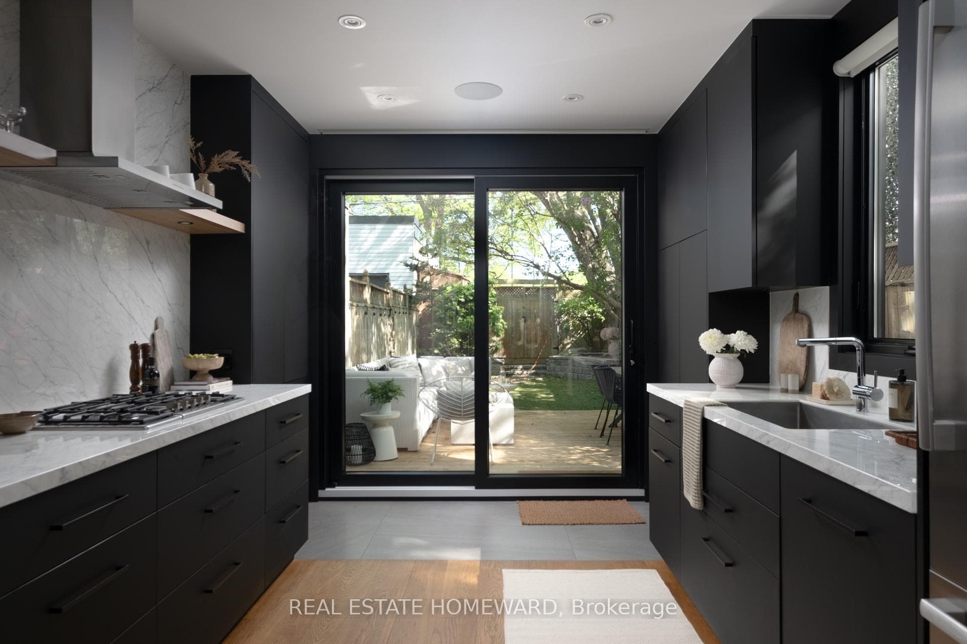 204 Bain Avenue - Semi-Detached photo 11 of 47 in Riverdale / Leslieville, Ontario