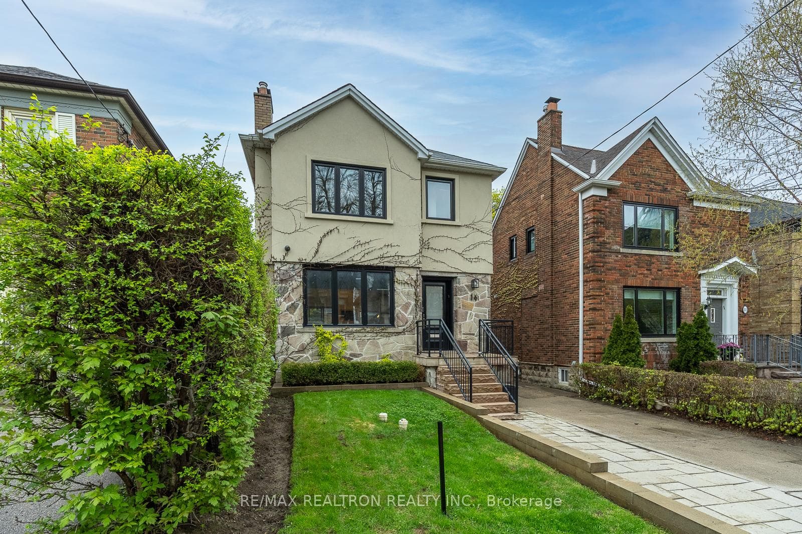 16 Peveril Hill - Detached photo 1 of 42 in Forest Hill / Deer Park, Ontario