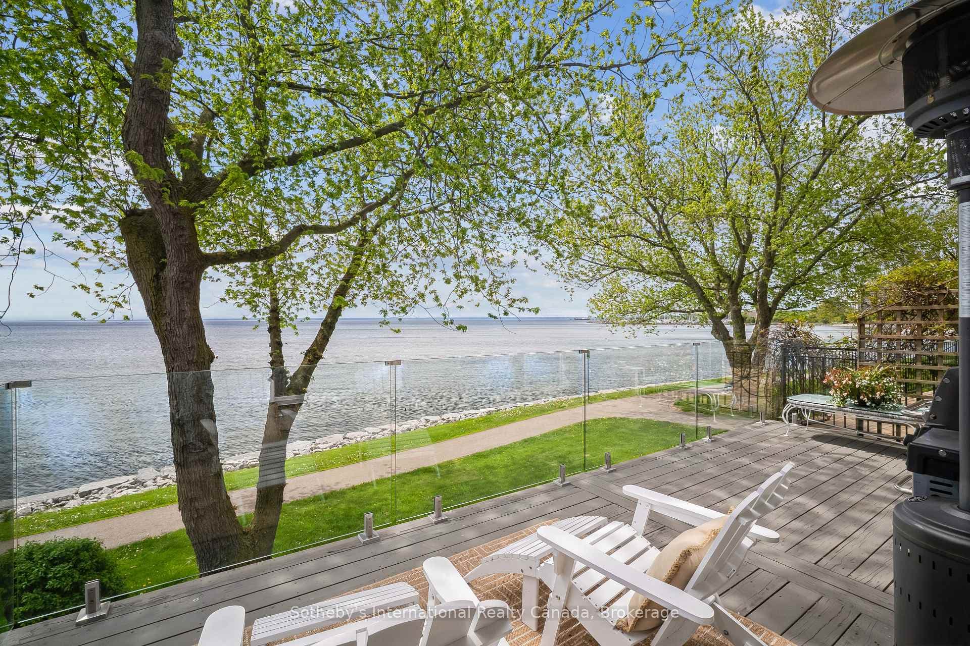 2066 Water's Edge Drive - Townhouse photo 9 of 48 in Oakville, Ontario