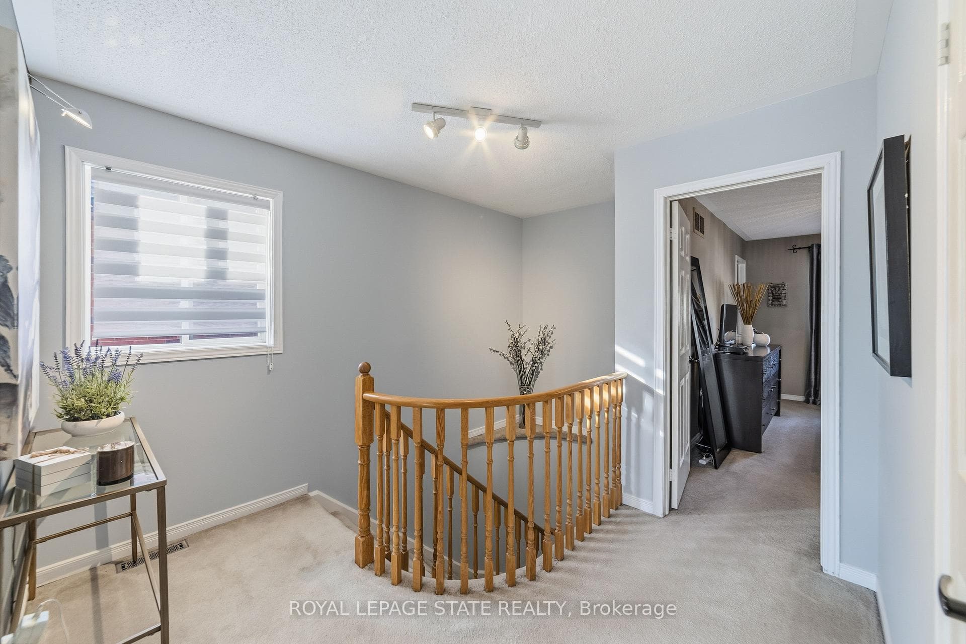 1795 Creek Way - Semi-Detached photo 14 of 38 in Burlington, Ontario