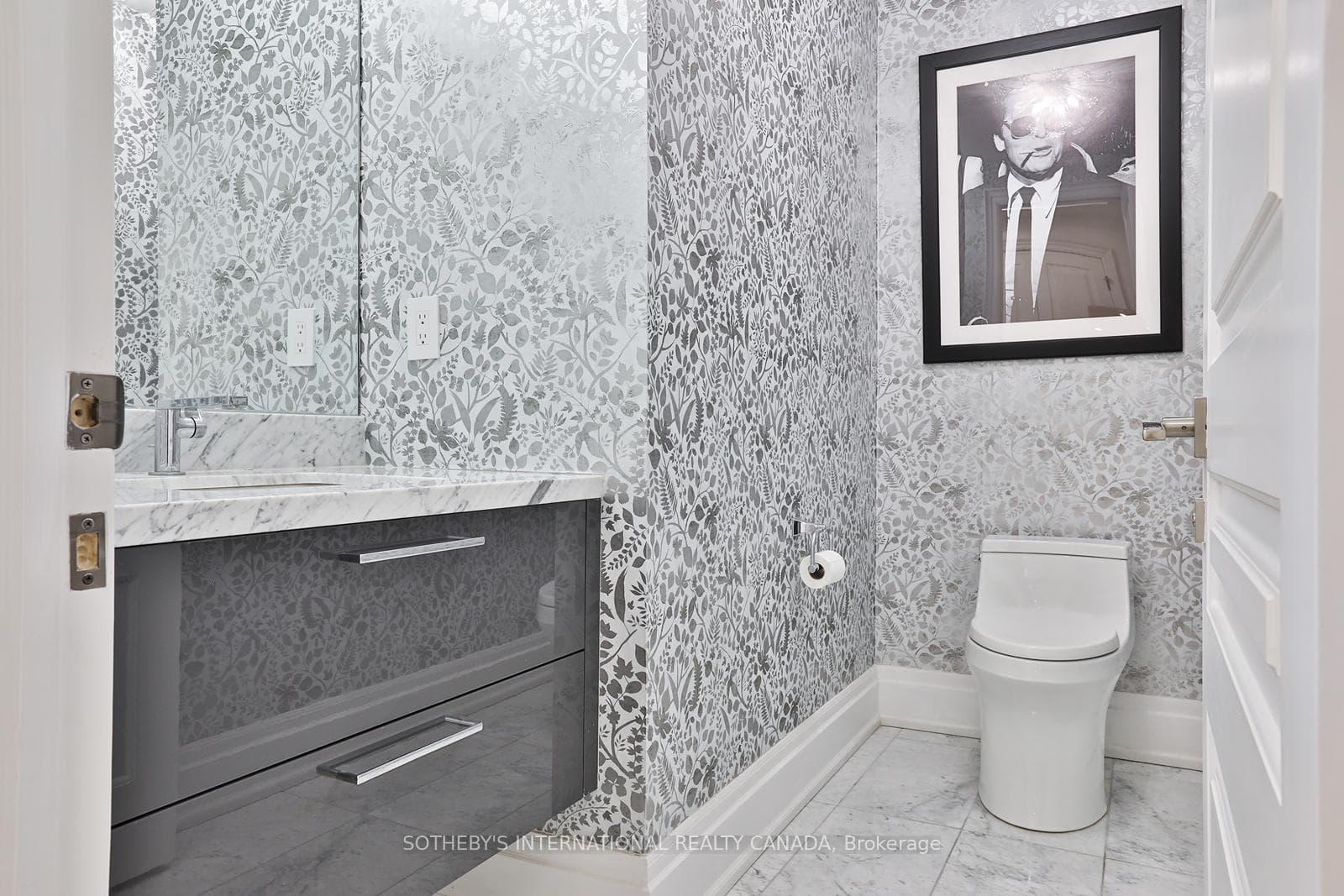 1 Forest Hill Road Unit 401 - Condo photo 7 of 36 in Annex / Yorkville / Summerhill, Ontario