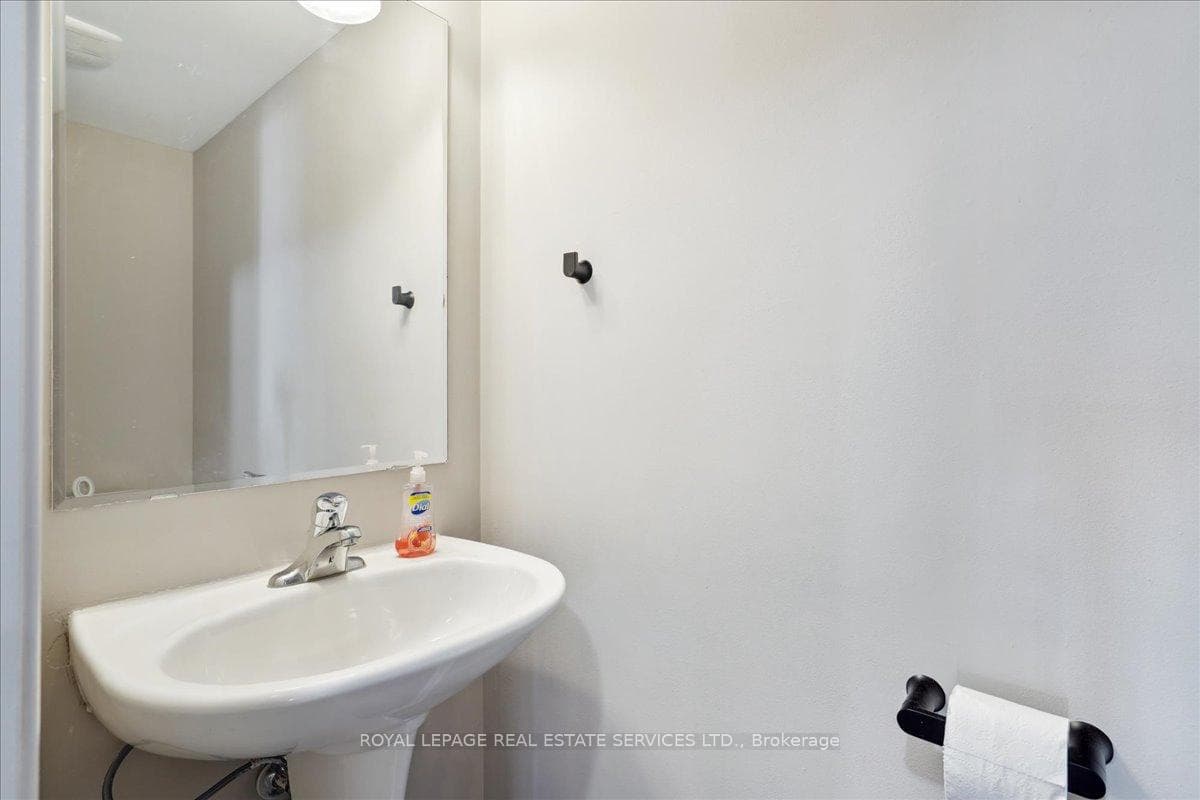 222 Septimus Heights - Townhouse photo 20 of 30 in Milton, Ontario