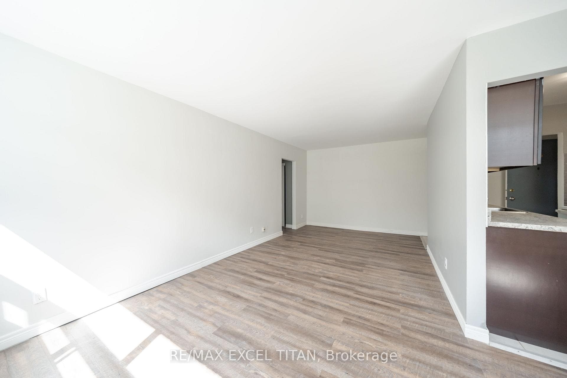799 Robinson Street Unit 11 - Condo photo 7 of 13 in Burlington, Ontario