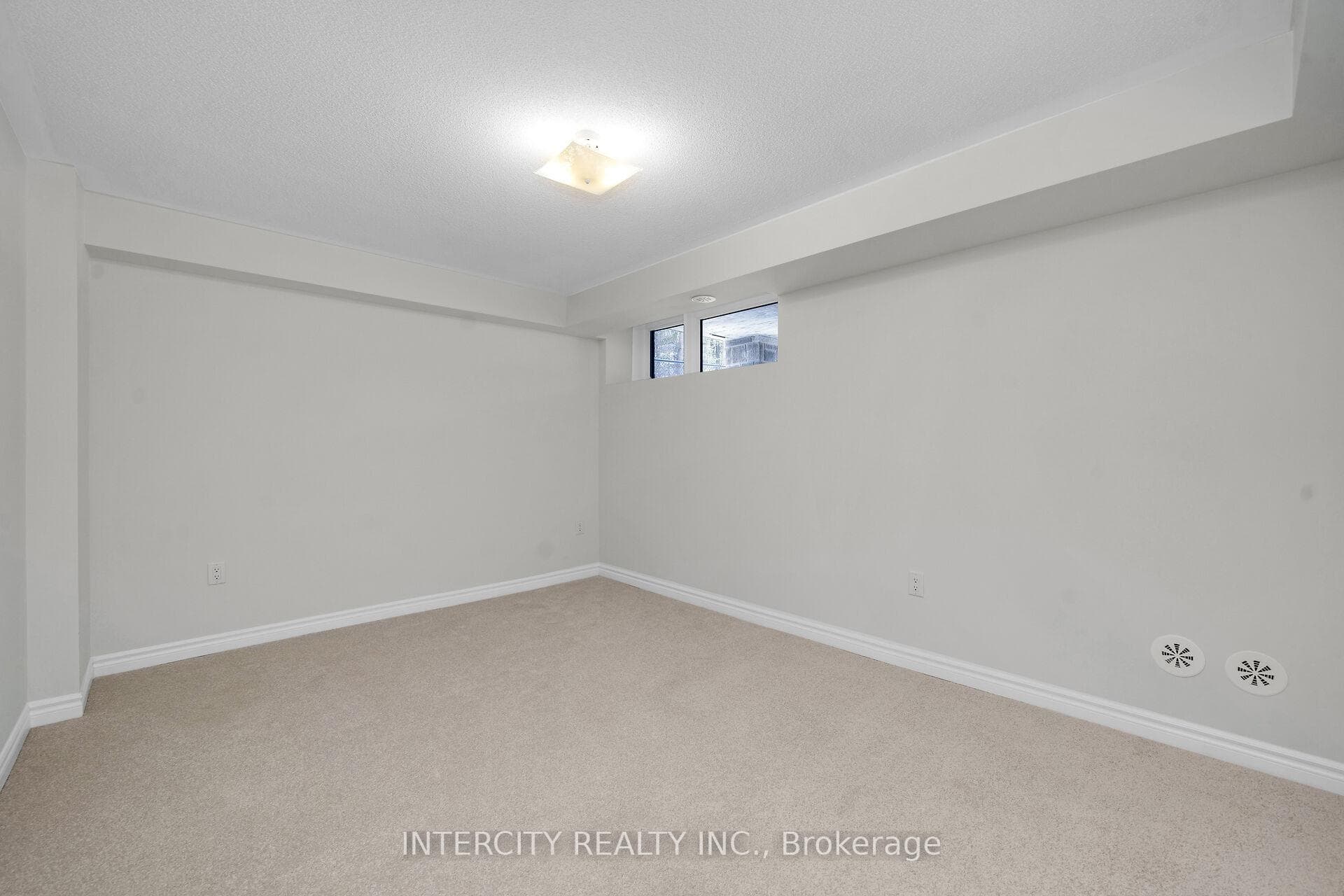 2 Savvy Lane Unit 43Z - Condo photo 12 of 17 in Caledon, Ontario