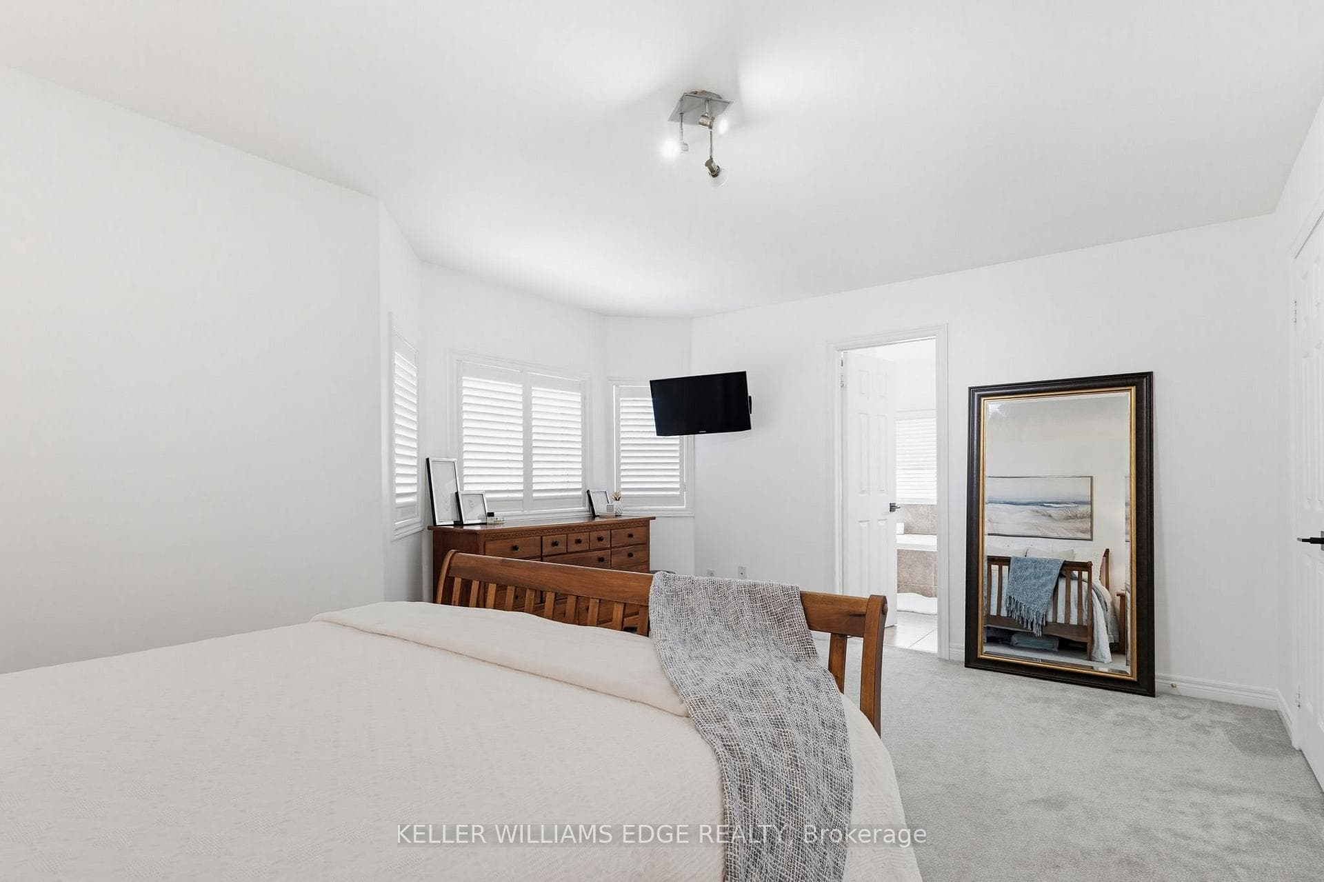 5398 Langford Road - Detached photo 21 of 40 in Burlington, Ontario