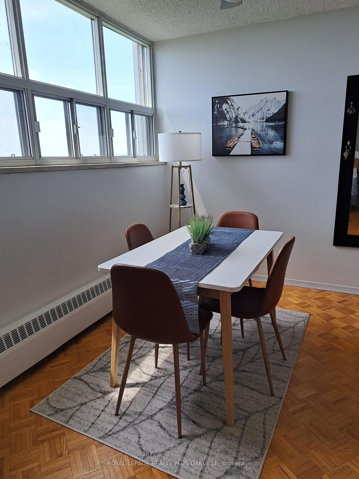 212 Kerr Street Unit 909 - Condo photo 24 of 33 in Oakville, Ontario