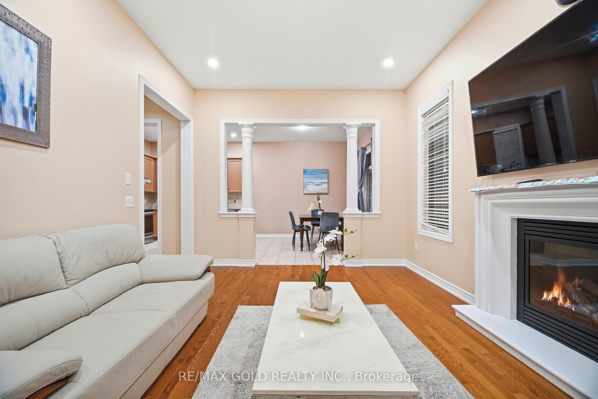 26 Drummondville Drive - Detached photo 13 of 30 in Brampton, Ontario