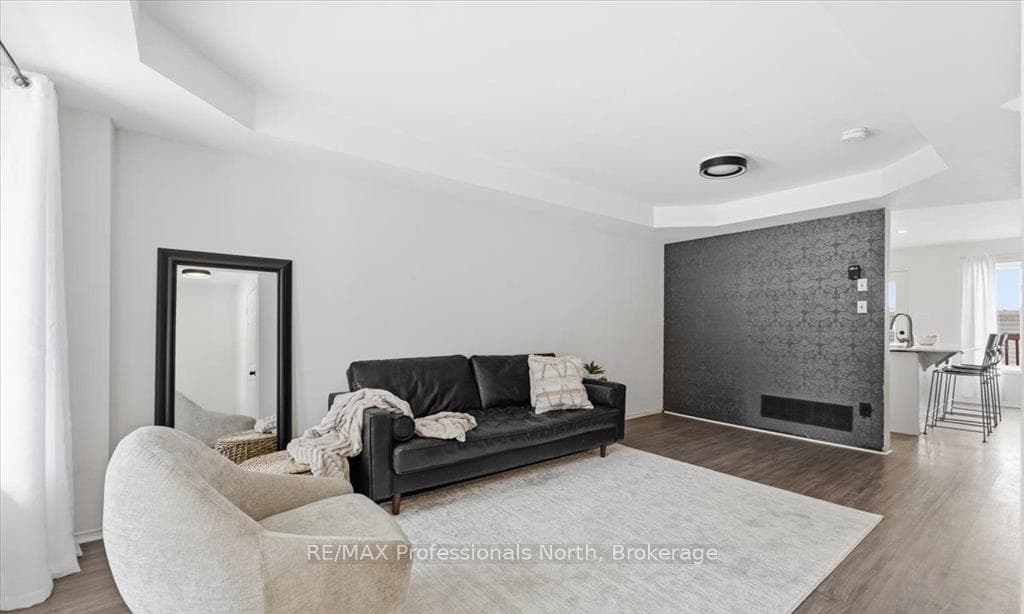 98 Roxton Road - Semi-Detached photo 7 of 28 in Oakville, Ontario