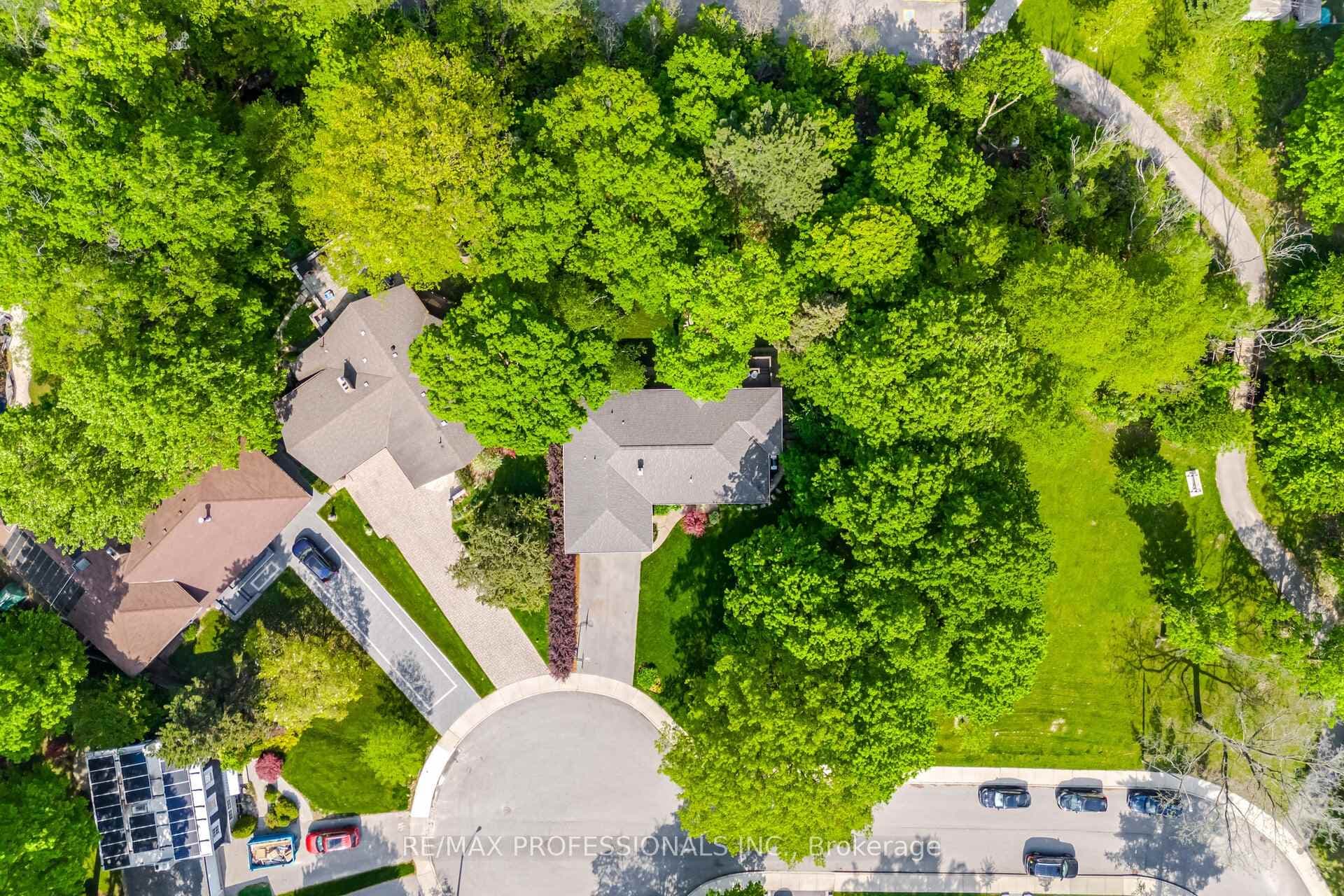 10 Cosway Court - Detached photo 46 of 46 in Etobicoke (Islington / Rexdale), Ontario
