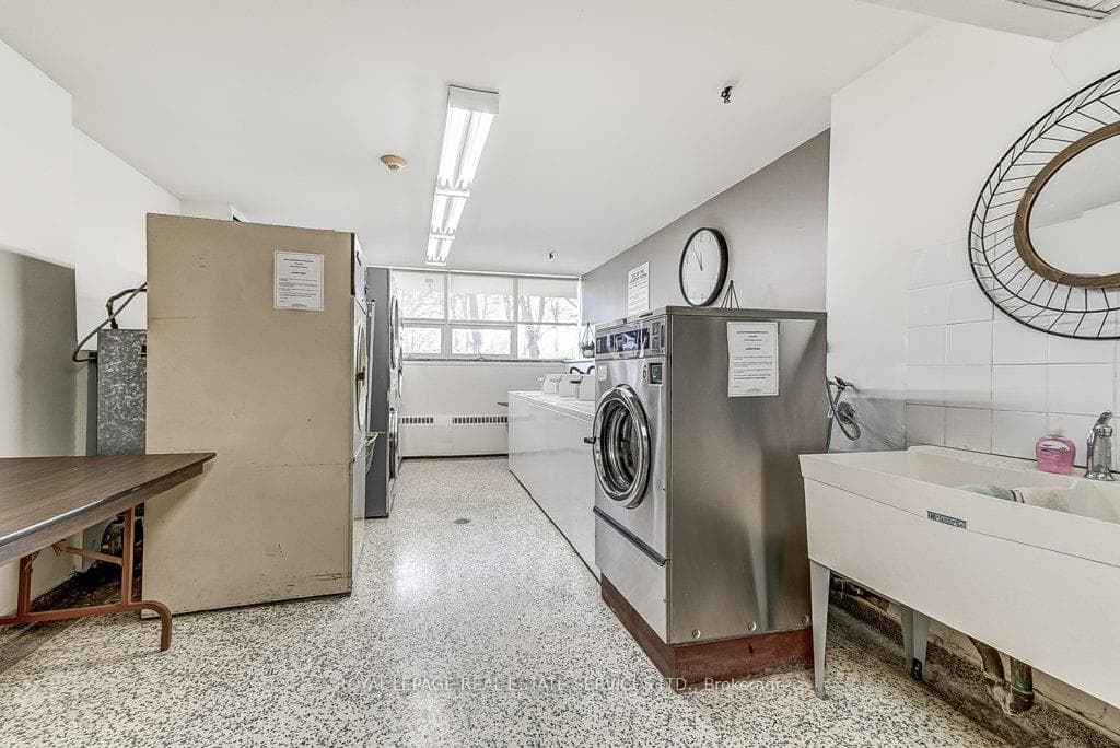 212 Kerr Street Unit 404 - Condo photo 31 of 33 in Oakville, Ontario