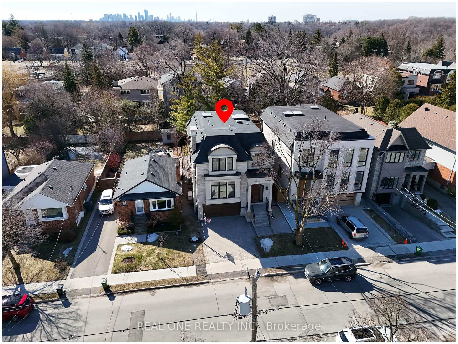 241 Florence Avenue - Detached photo 2 of 50 in Thornhill / Willowdale, Ontario