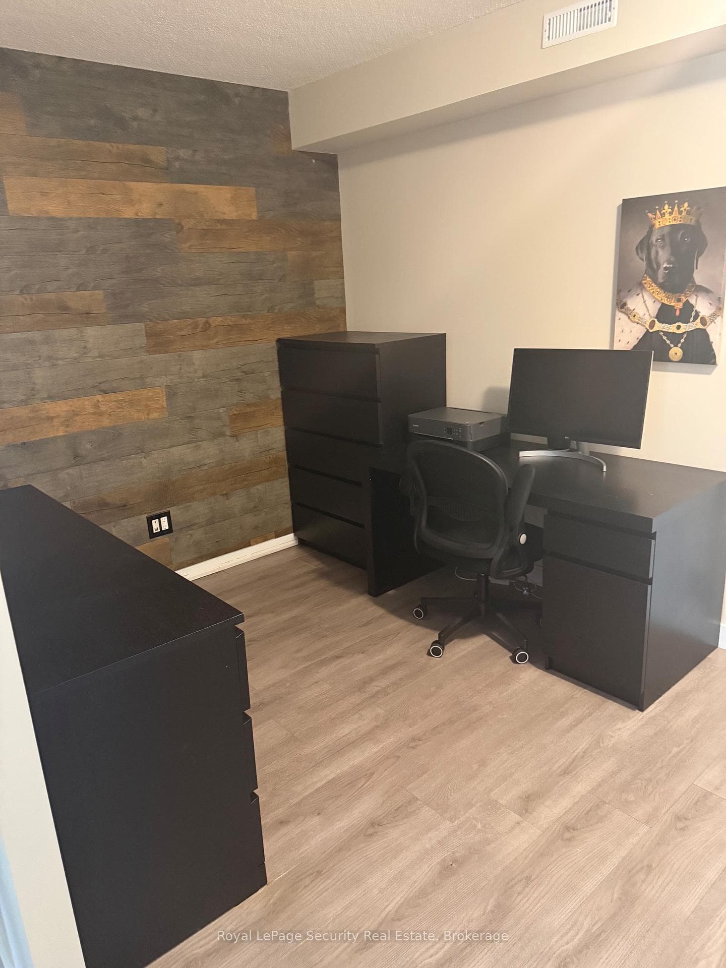 801 Sheppard Avenue Unit 310 - Condo photo 2 of 14 in North York (Bathurst Manor / Clanton Park), Ontario