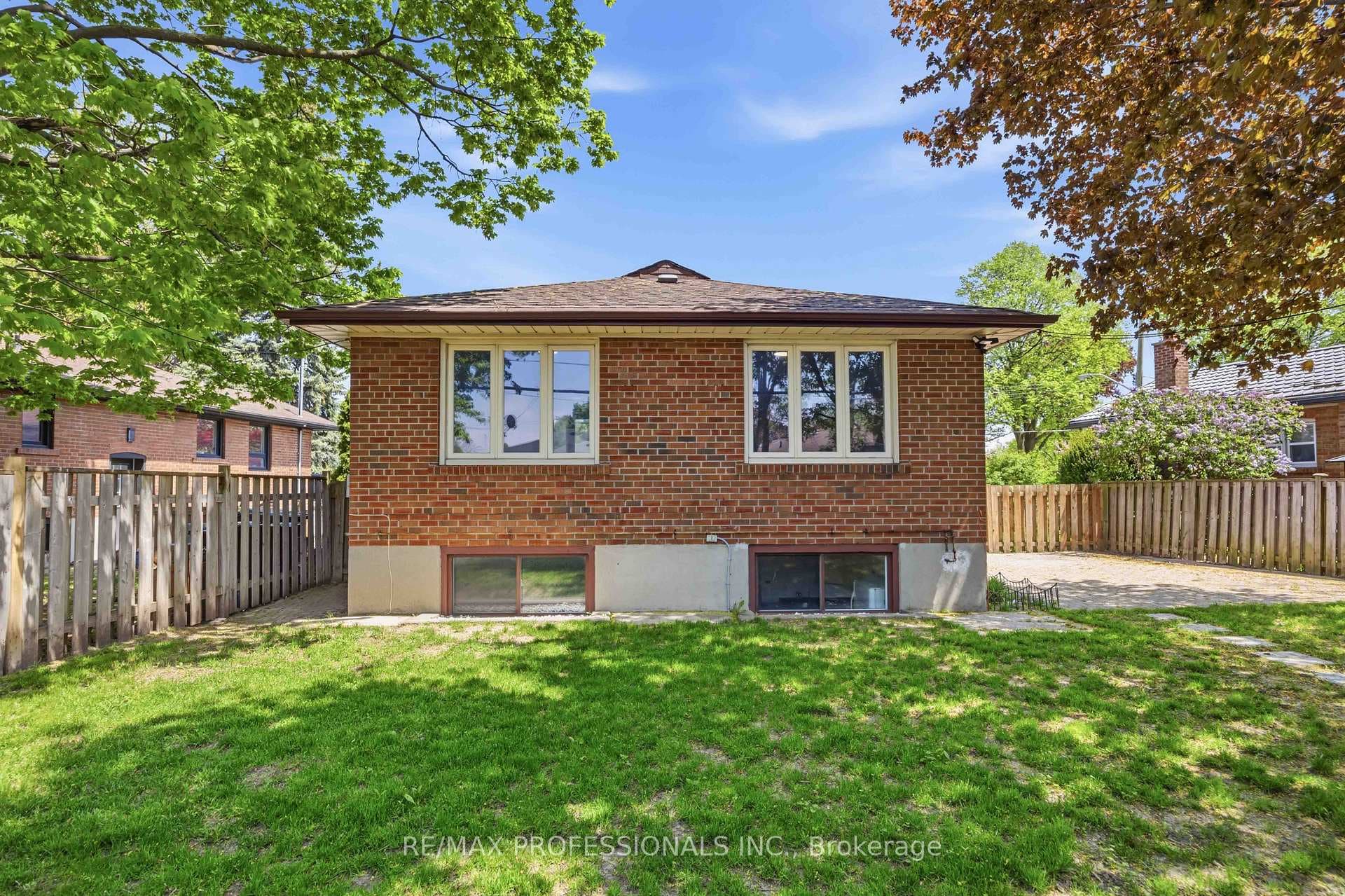 28 Chandler Drive - Detached photo 44 of 45 in Scarborough (West Hill / Highland Creek), Ontario