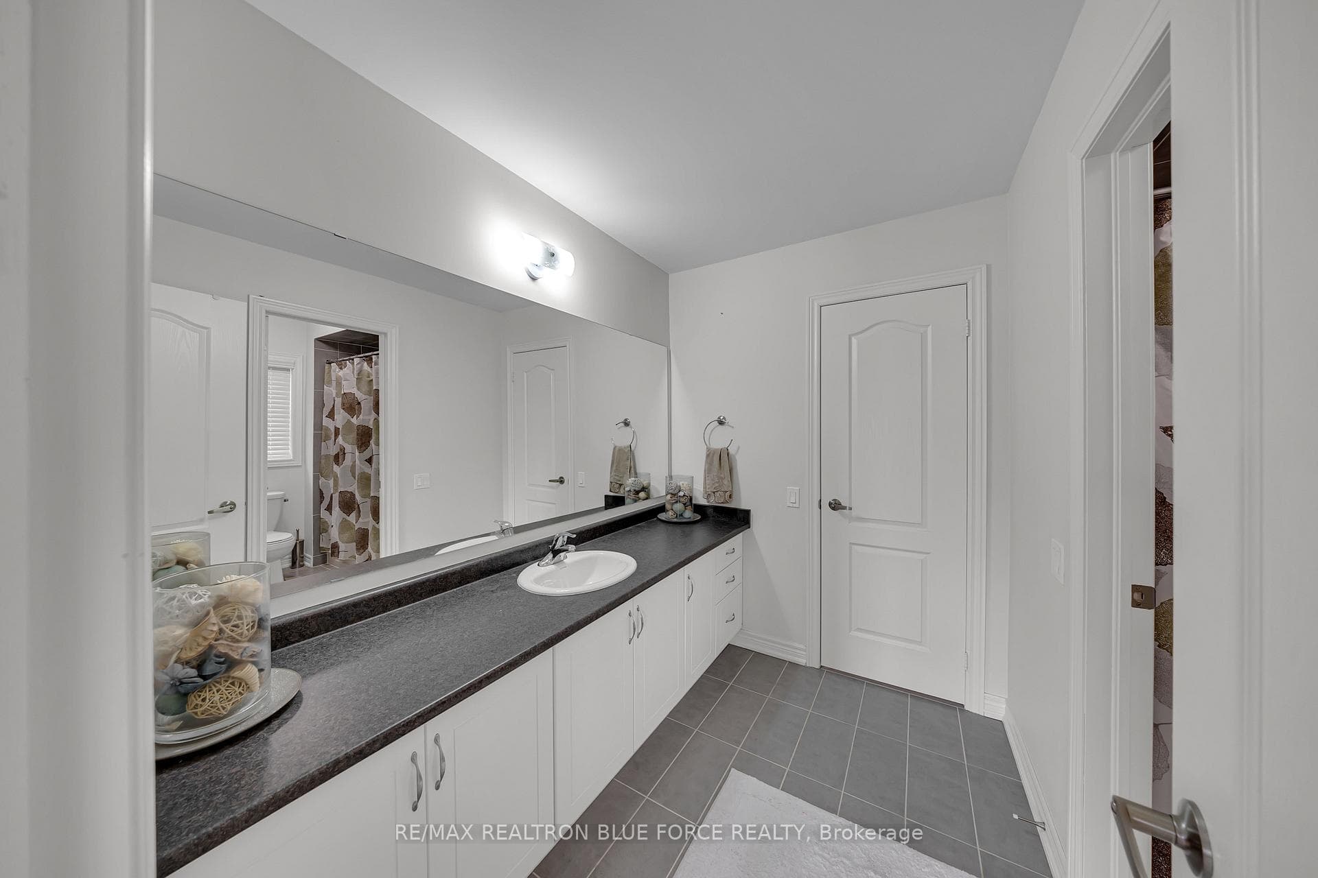 38 Pinedale Avenue - Detached photo 27 of 50 in Caledon, Ontario