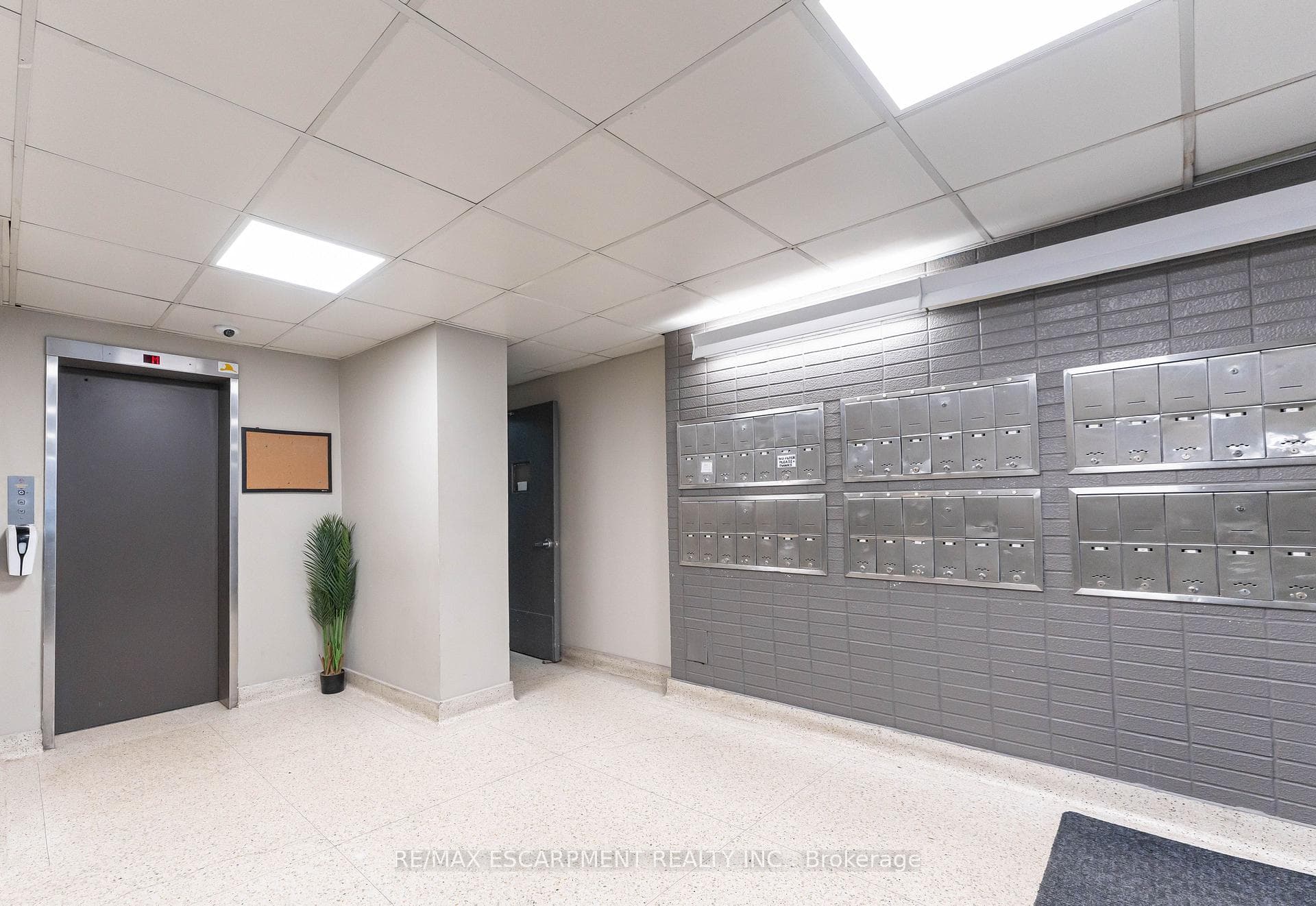 30 Summit Avenue Unit 607 - Condo photo 17 of 21 in Hamilton, Ontario