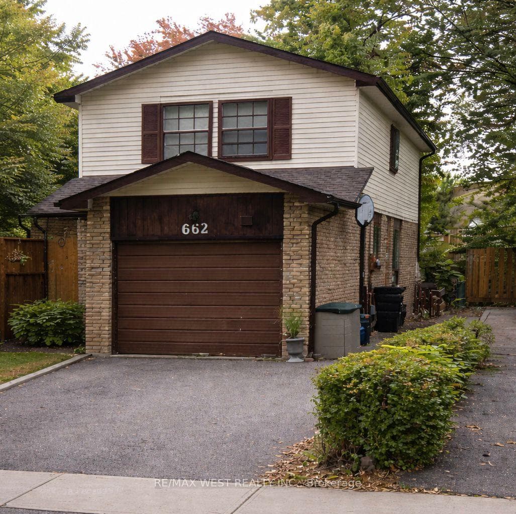 662 Balsam Crescent - home for sale in Oshawa, Ontario