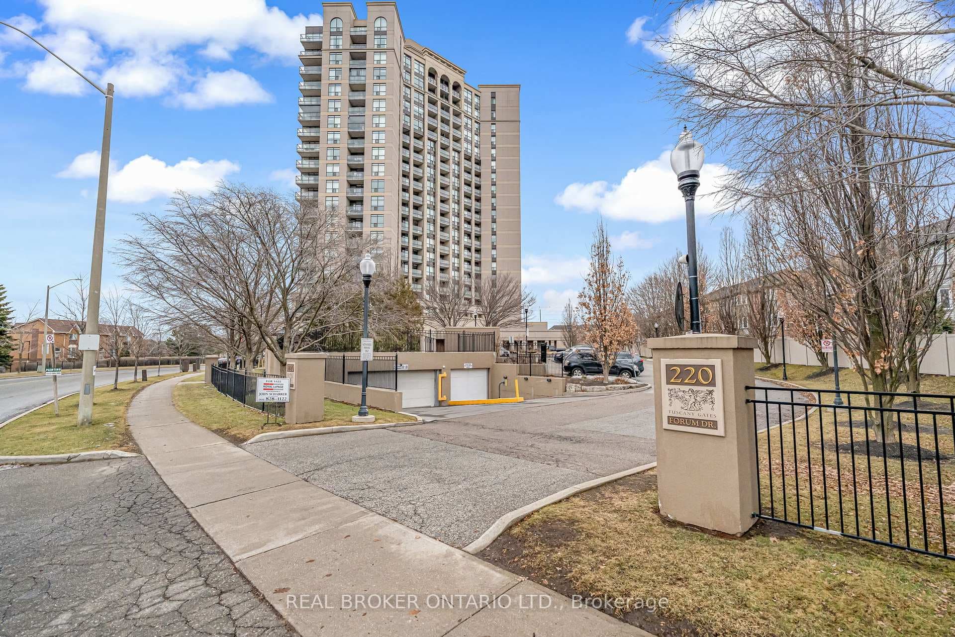 220 Forum Drive Unit 904 - Condo for sale in Erin Mills, Ontario