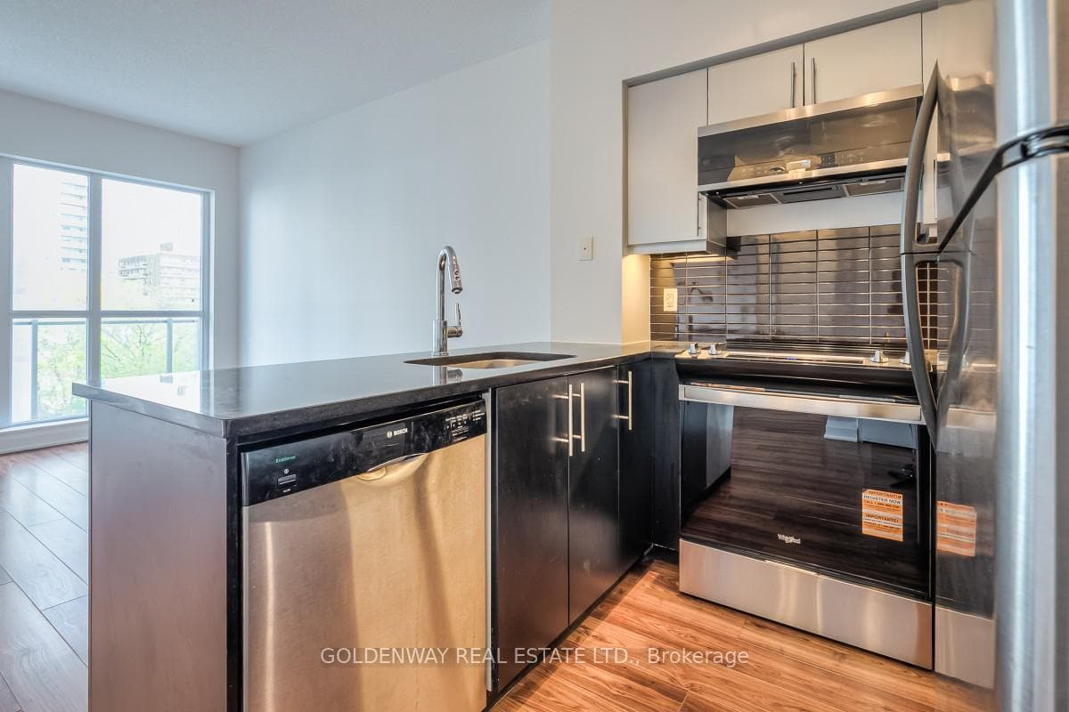 83 Redpath Avenue Unit 401 - Condo photo 8 of 20 in Leaside / Davisville, Ontario