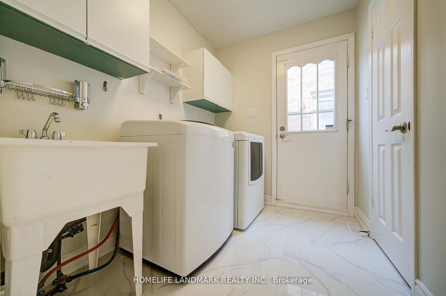 1111 Deer Run - Detached photo 12 of 29 in Mississauga, Ontario