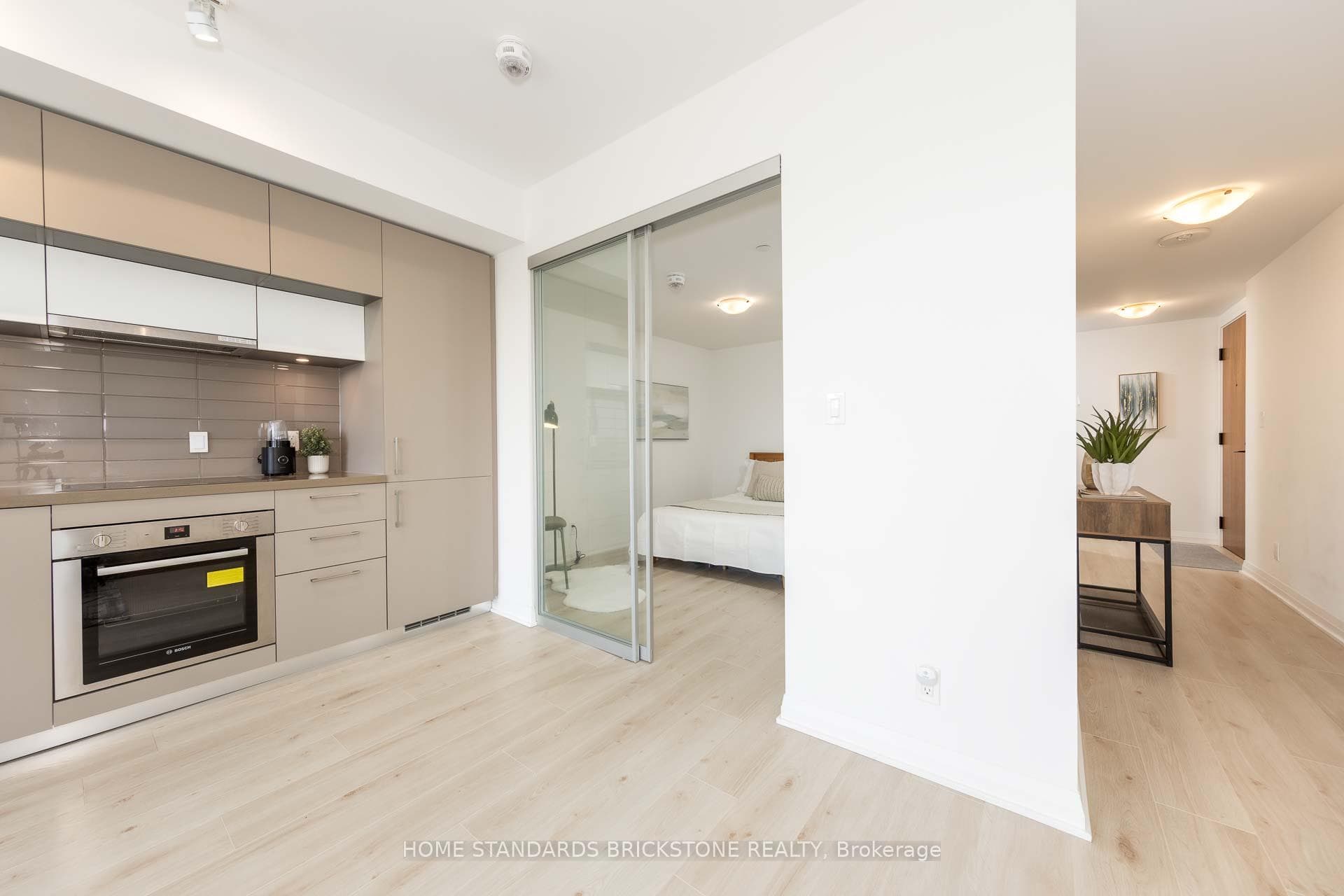 99 Foxbar Road Unit 711 - Condo photo 20 of 36 in Annex / Yorkville / Summerhill, Ontario