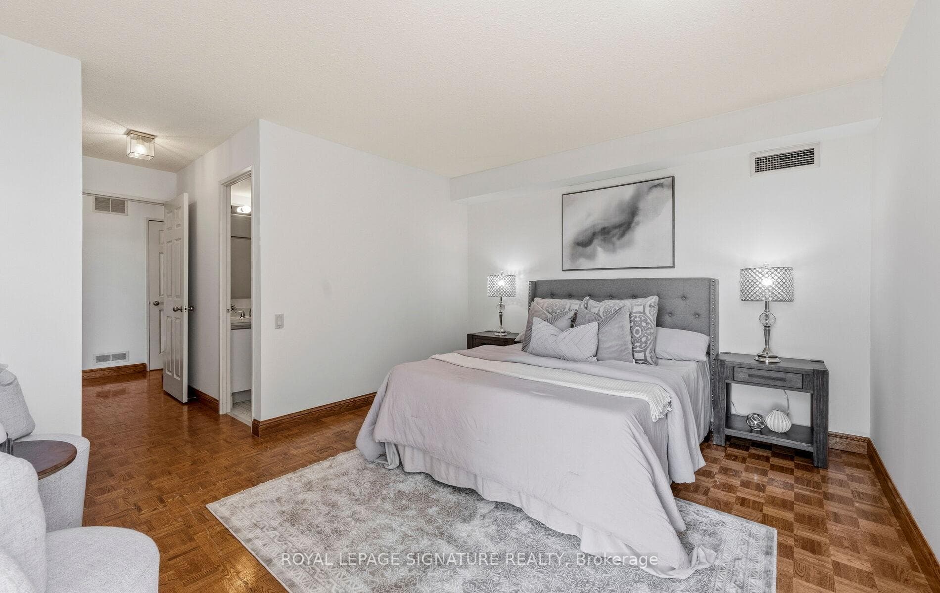3 Concorde Place Unit 805 - Condo photo 18 of 36 in Don Mills / Parkwoods / Victoria Village, Ontario