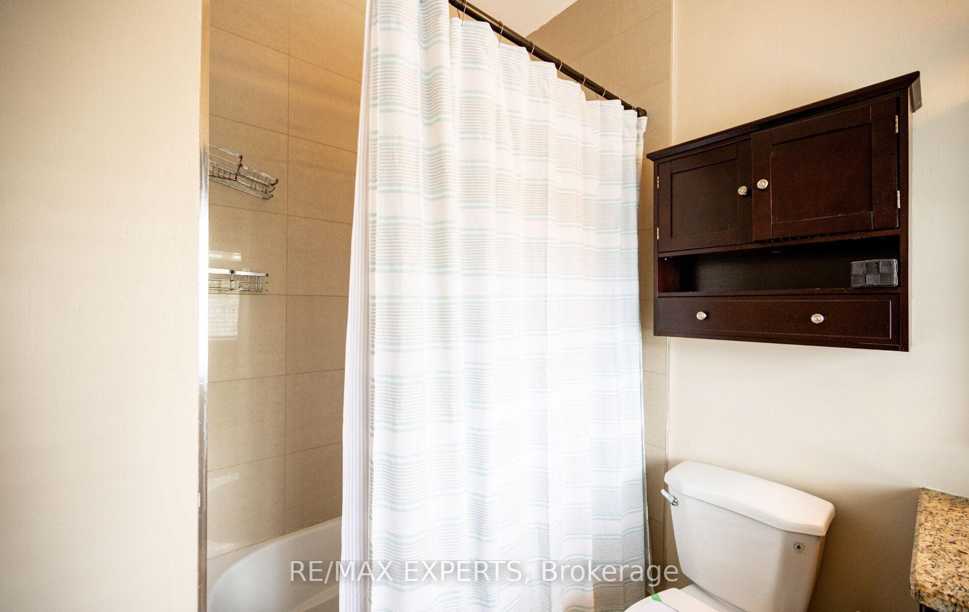130 Wellington Street - Condo photo 10 of 13 in Hamilton, Ontario
