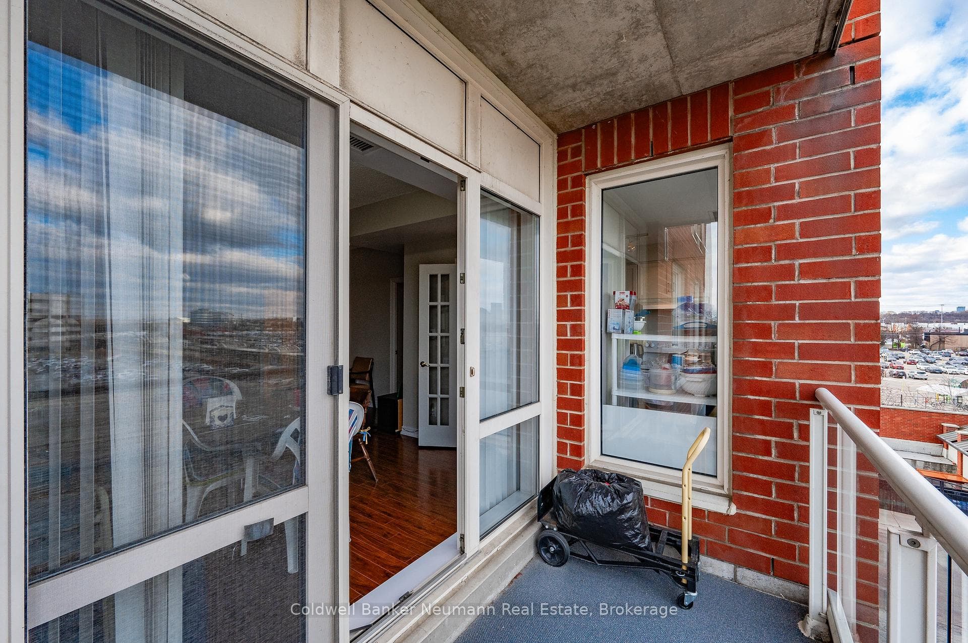60 Old Mill Road Unit 409 - Condo photo 19 of 28 in Oakville, Ontario
