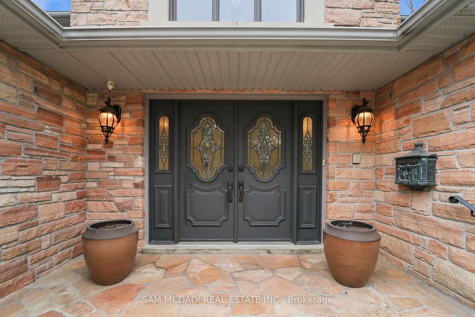 495 Meadow Wood Road - Detached photo 2 of 50 in Mississauga, Ontario