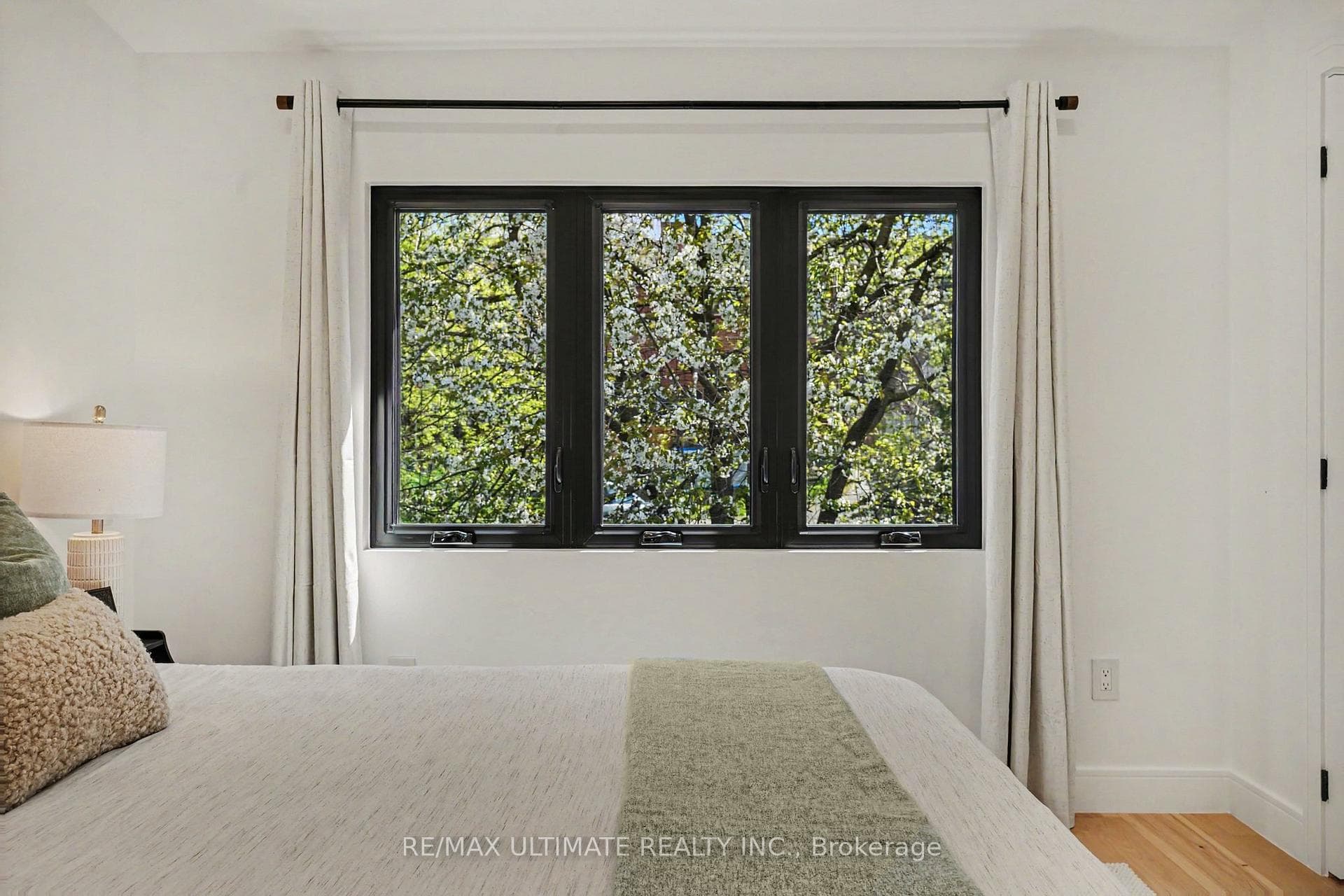 89 Alberta Avenue - Semi-Detached photo 25 of 49 in Annex / Yorkville / Summerhill, Ontario